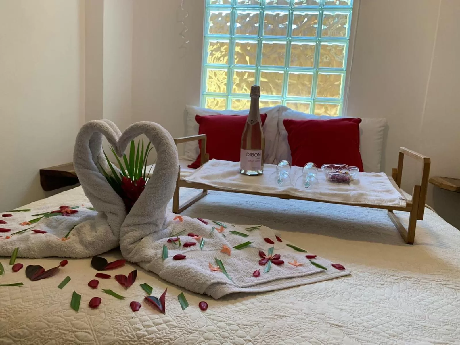 Bed in La Sirena Playa Jacó