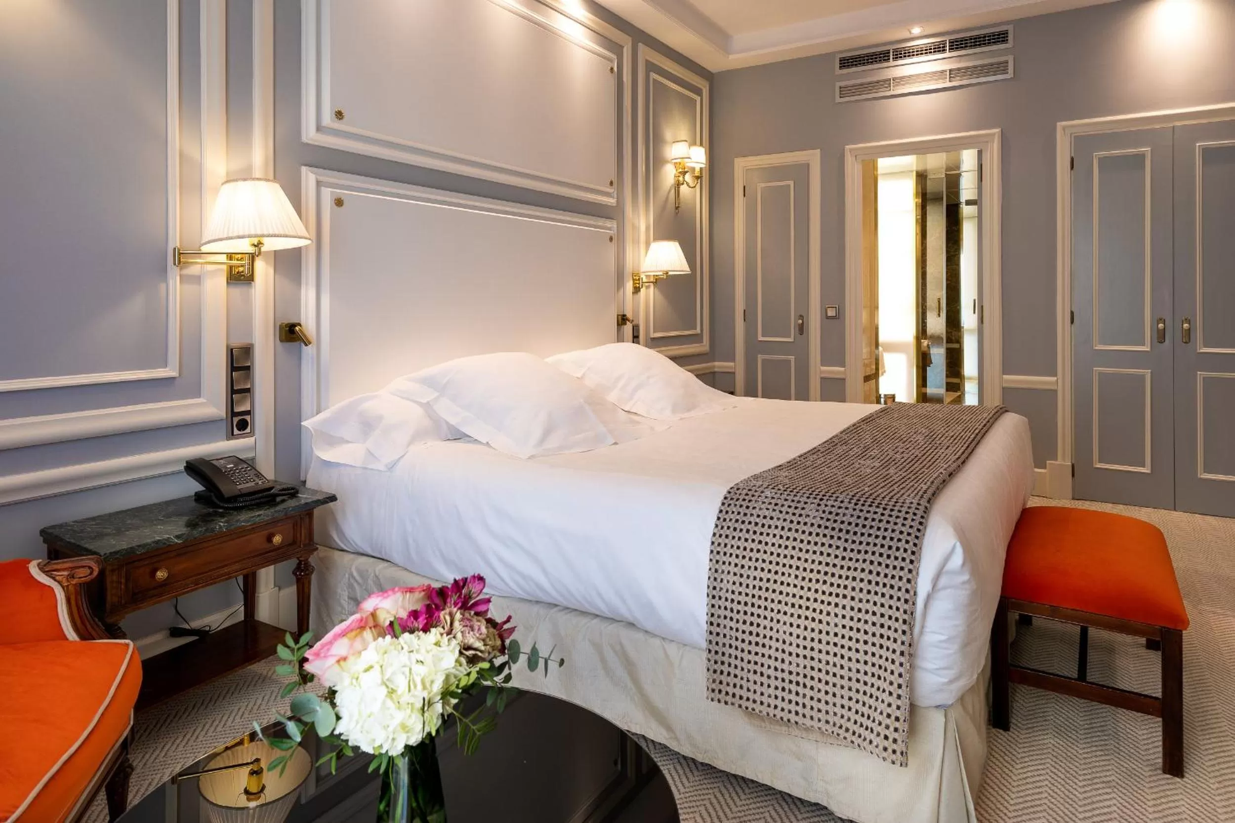 Bed in Wellington Hotel & Spa Madrid