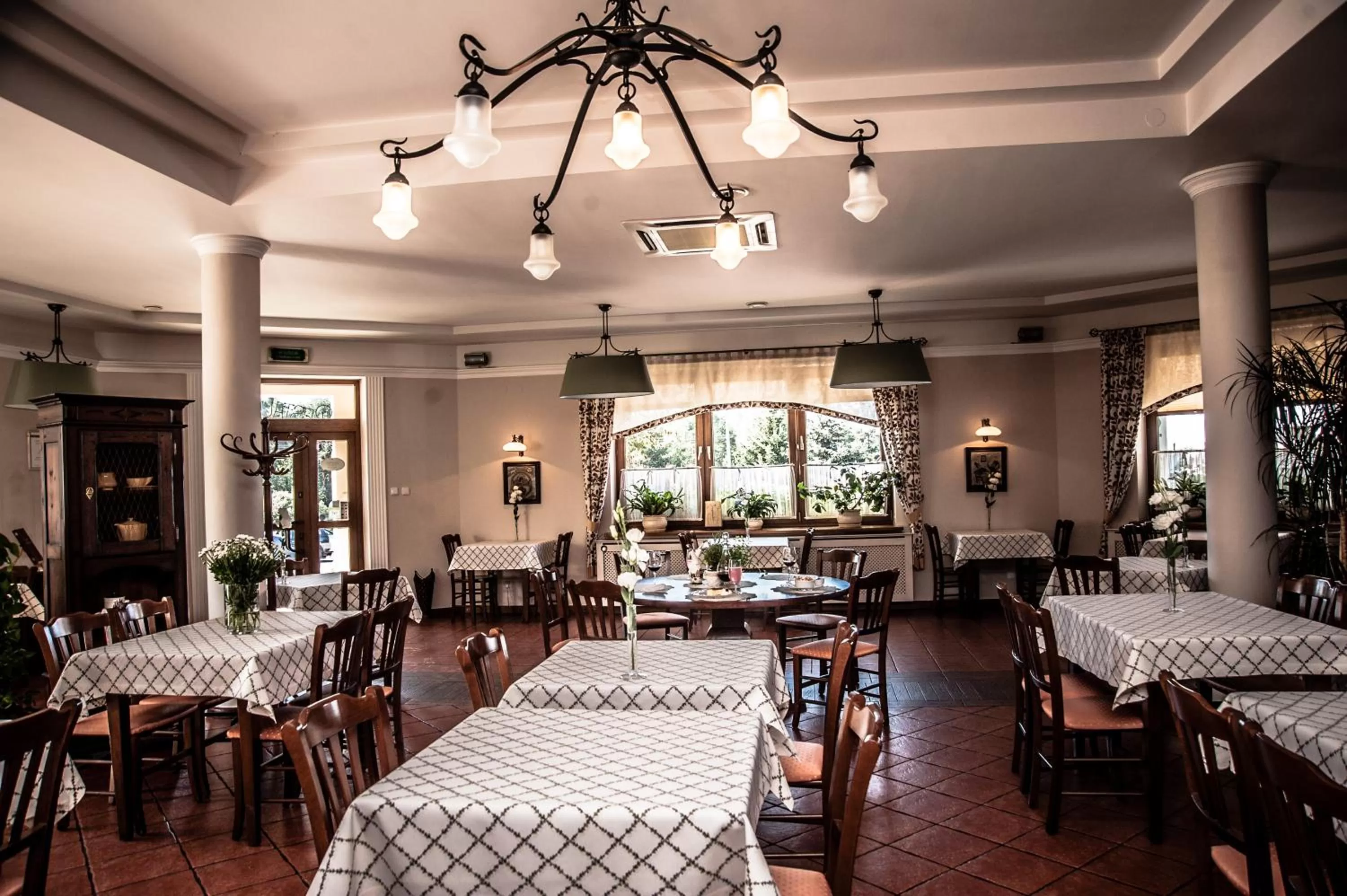 Restaurant/places to eat in Gościniec Na Rozdrożu