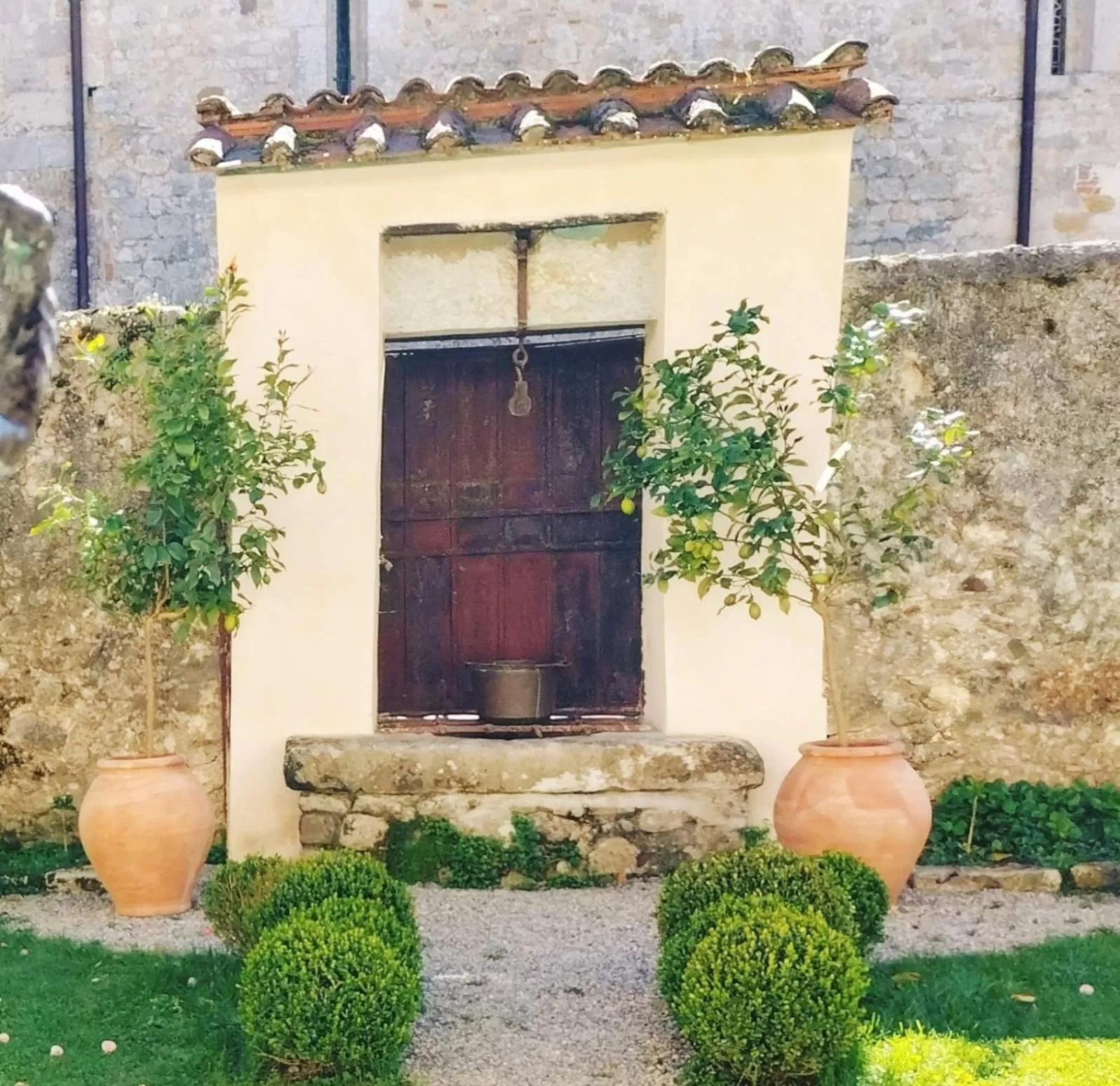 Garden in Badia Giulia Prestigious Historical B&B