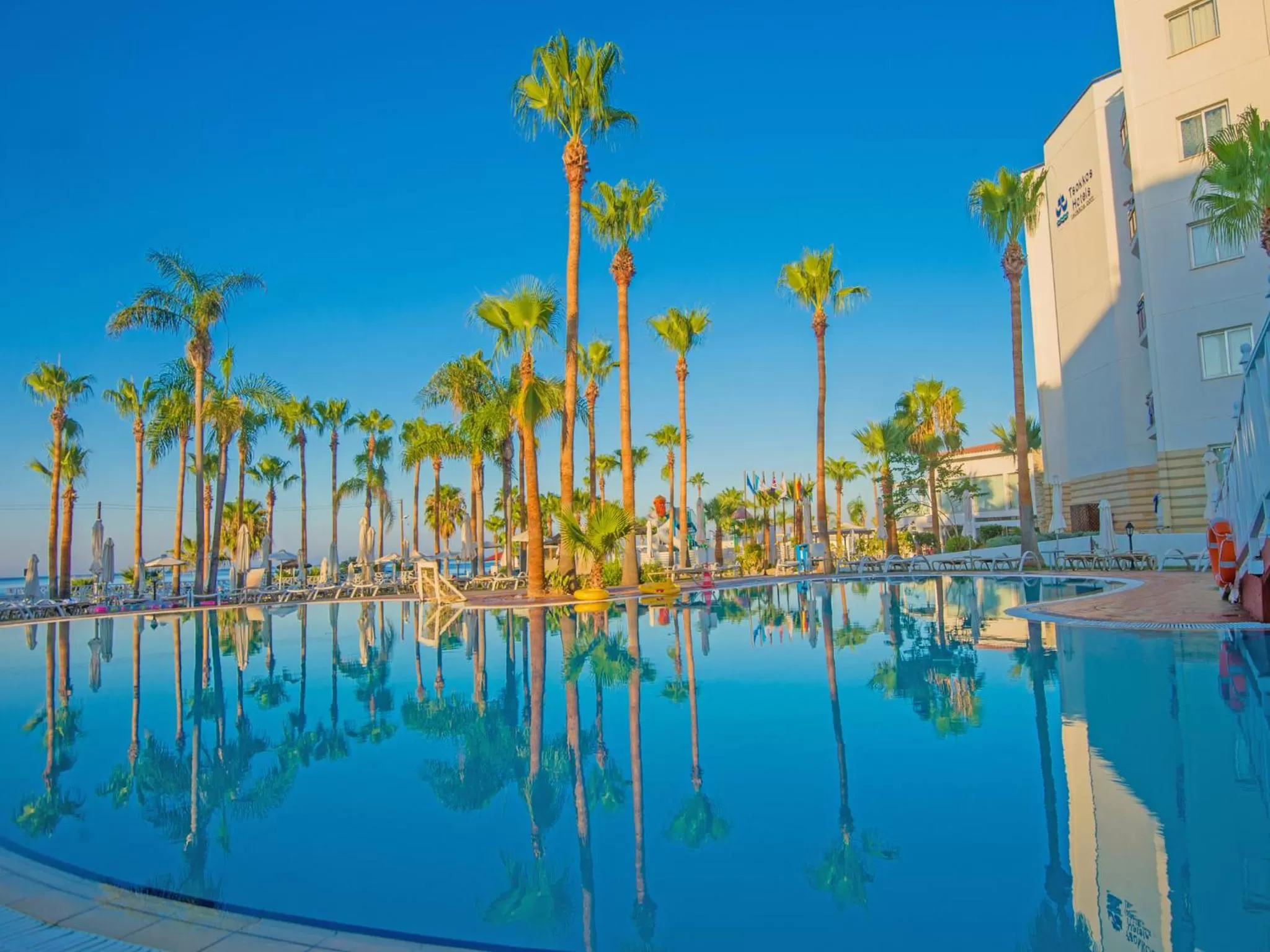 Swimming pool in Anastasia Waterpark Beach Resort