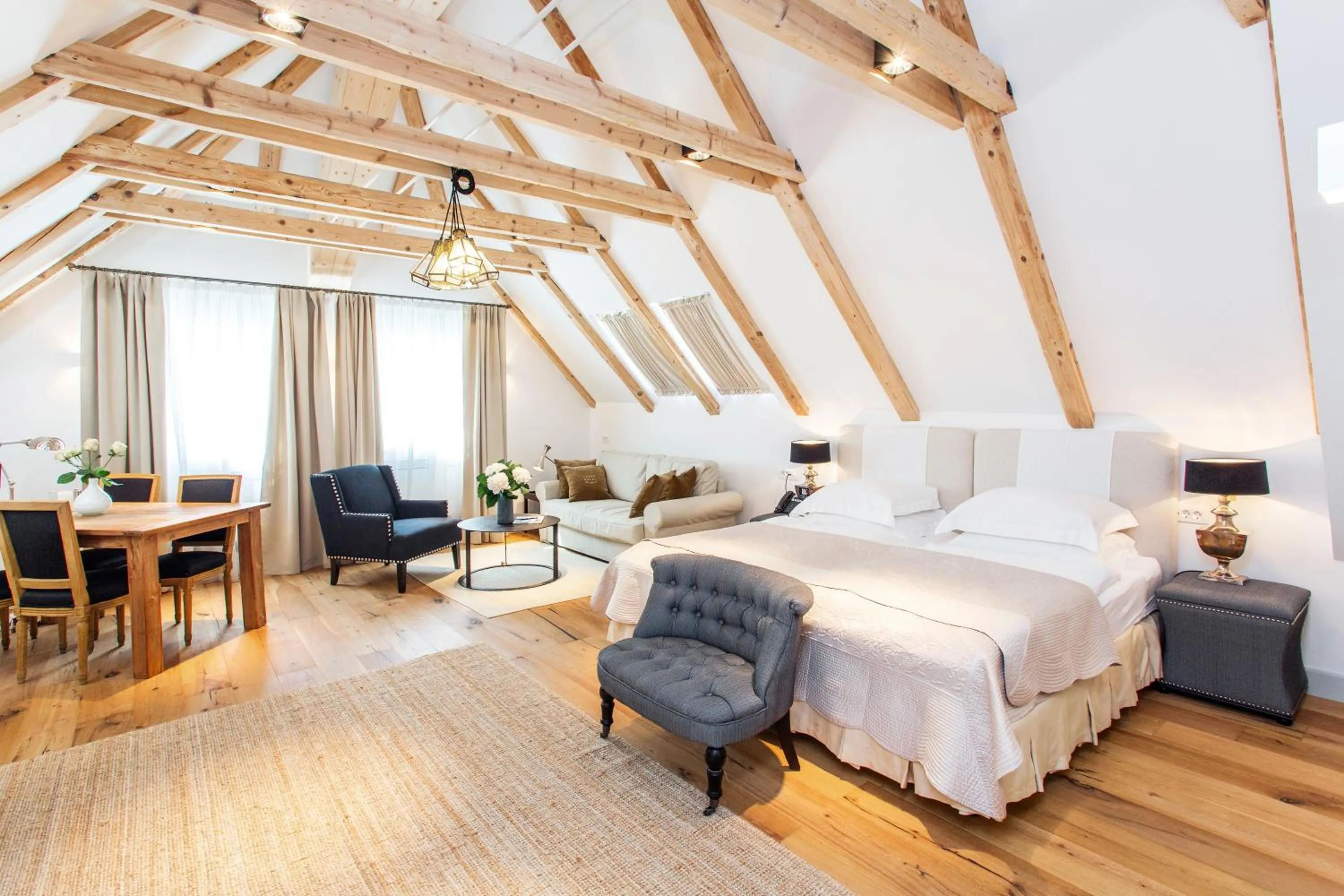 Bed in Lesar Hotel Angel - Member of Hip Hotels