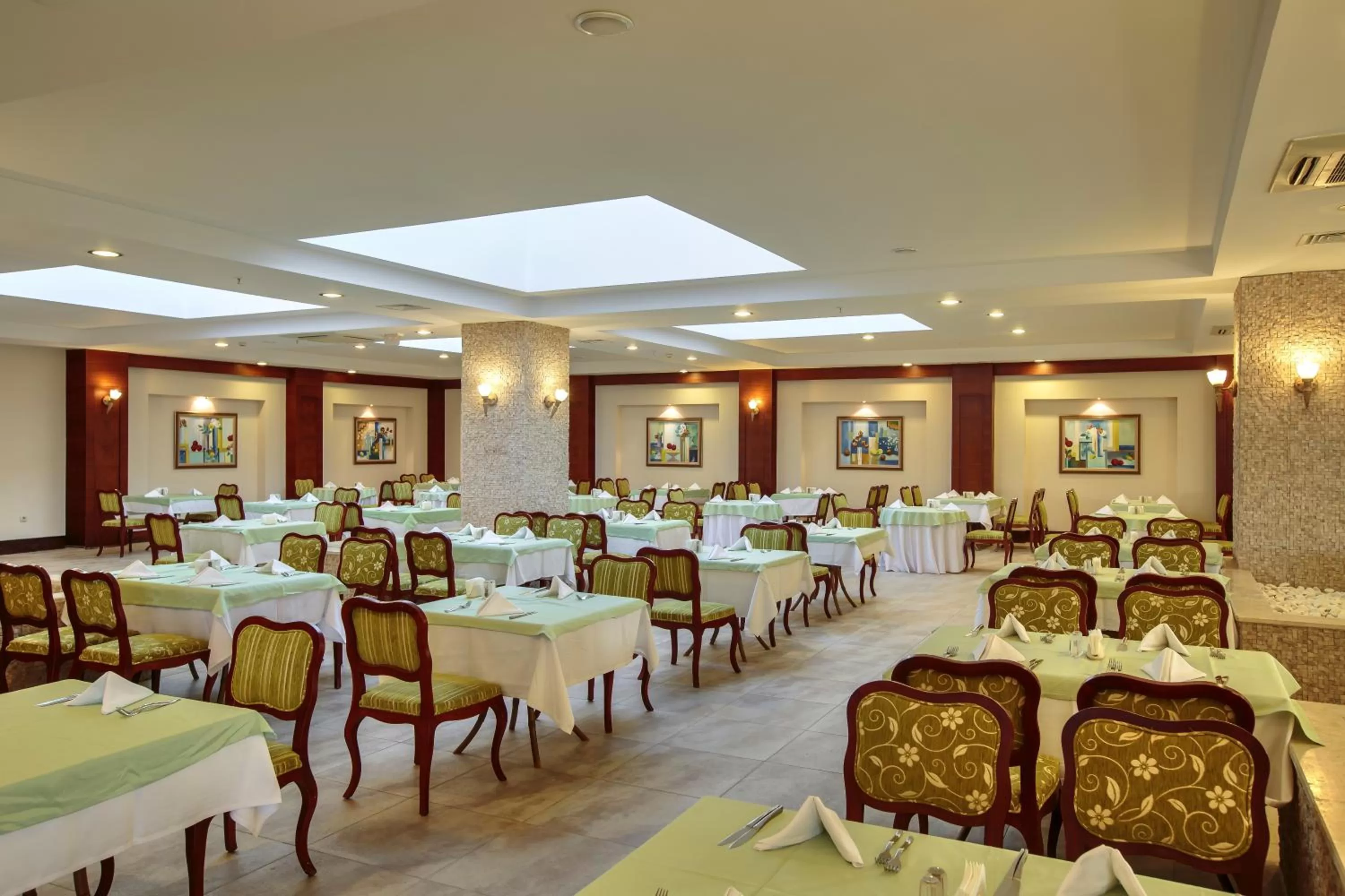 Food in Sunis Kumköy Beach Resort Hotel & Spa