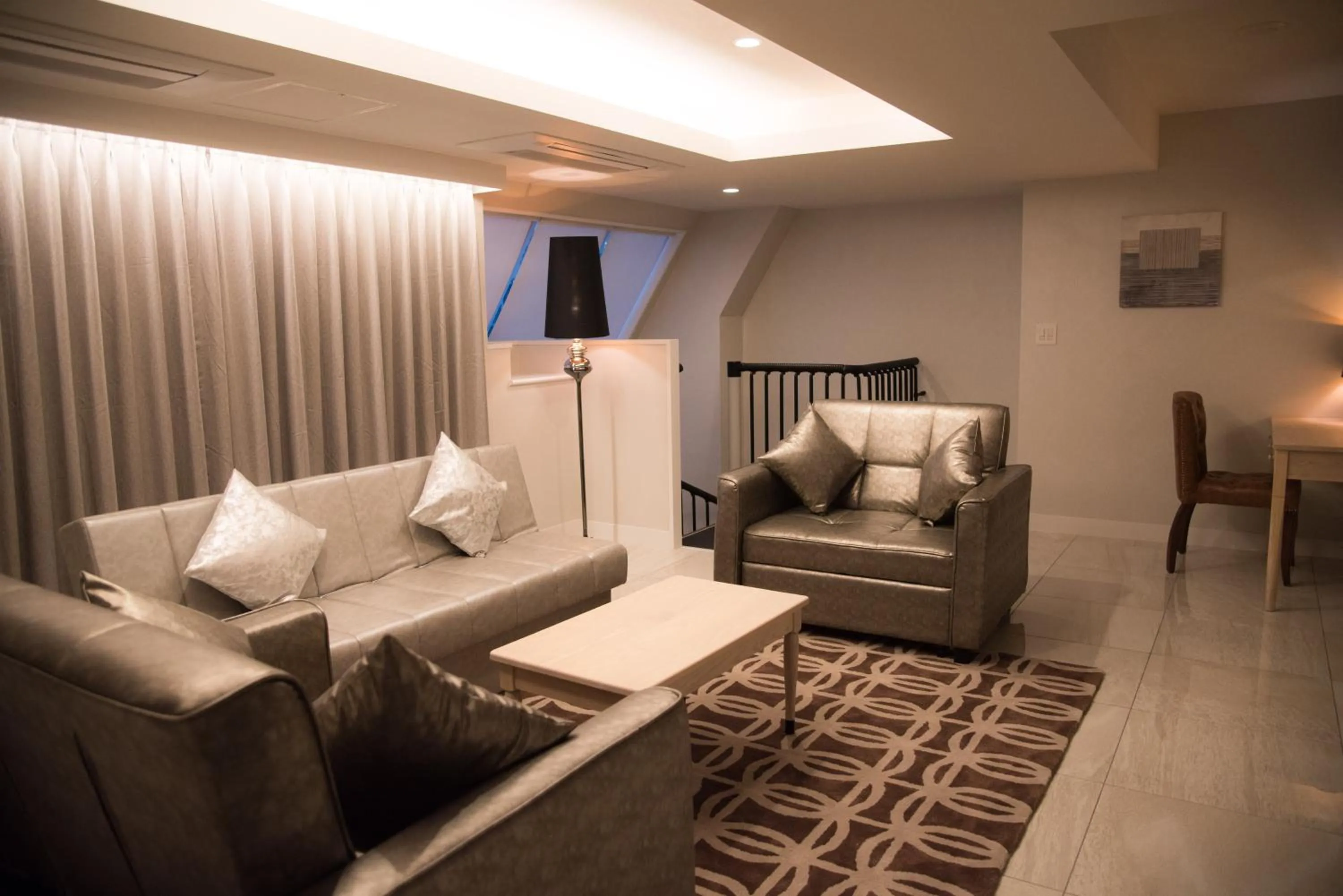 Photo of the whole room in The Centurion Classic Akasaka