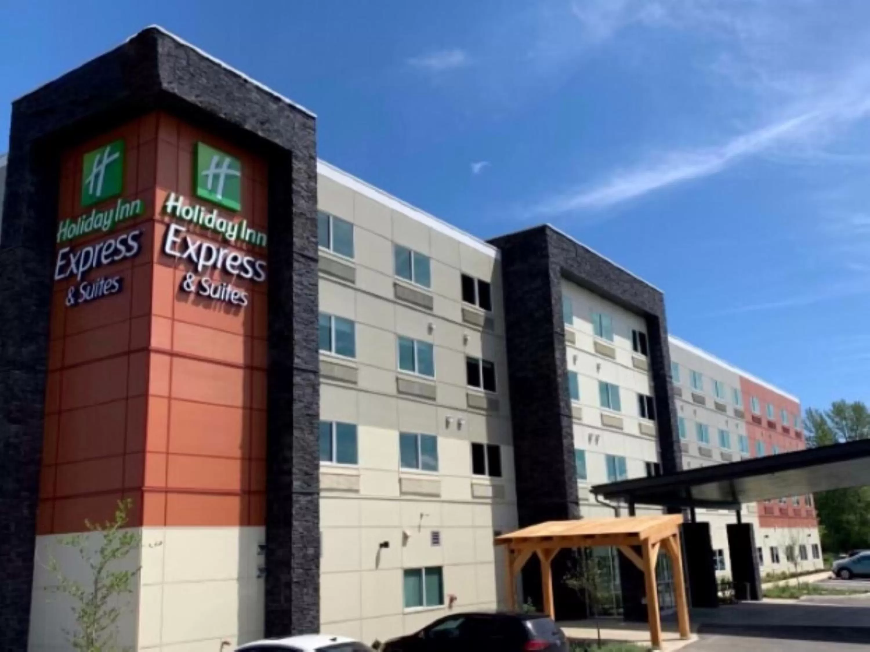 Property building in Holiday Inn Express & Suites Courtenay - Comox by IHG