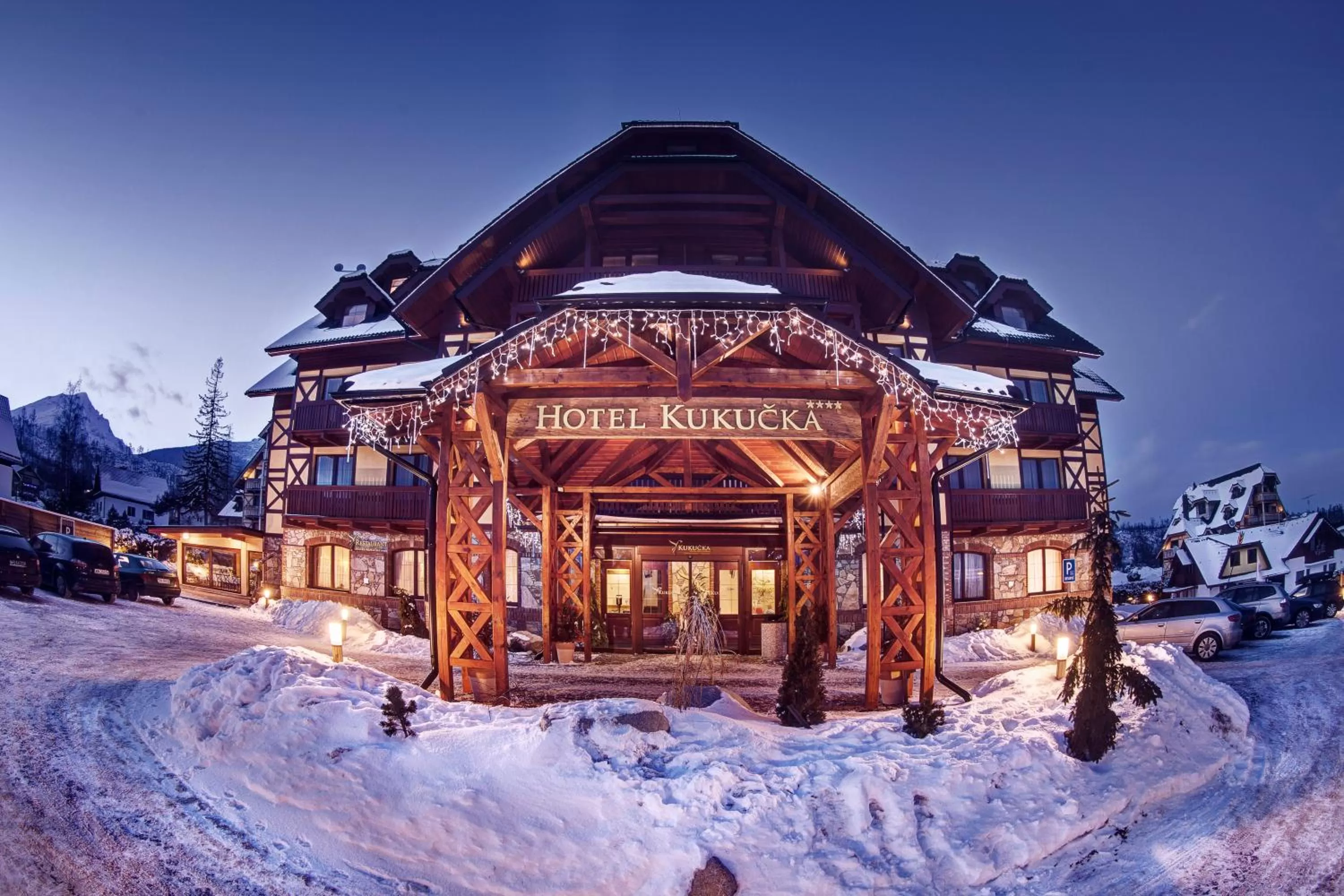 Facade/entrance in APLEND Hotel Kukučka