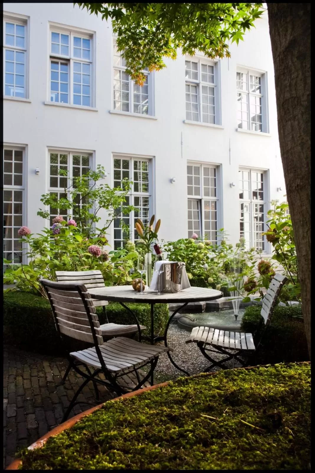 Garden in Hotel De Witte Lelie -Small Luxury Hotels of the World