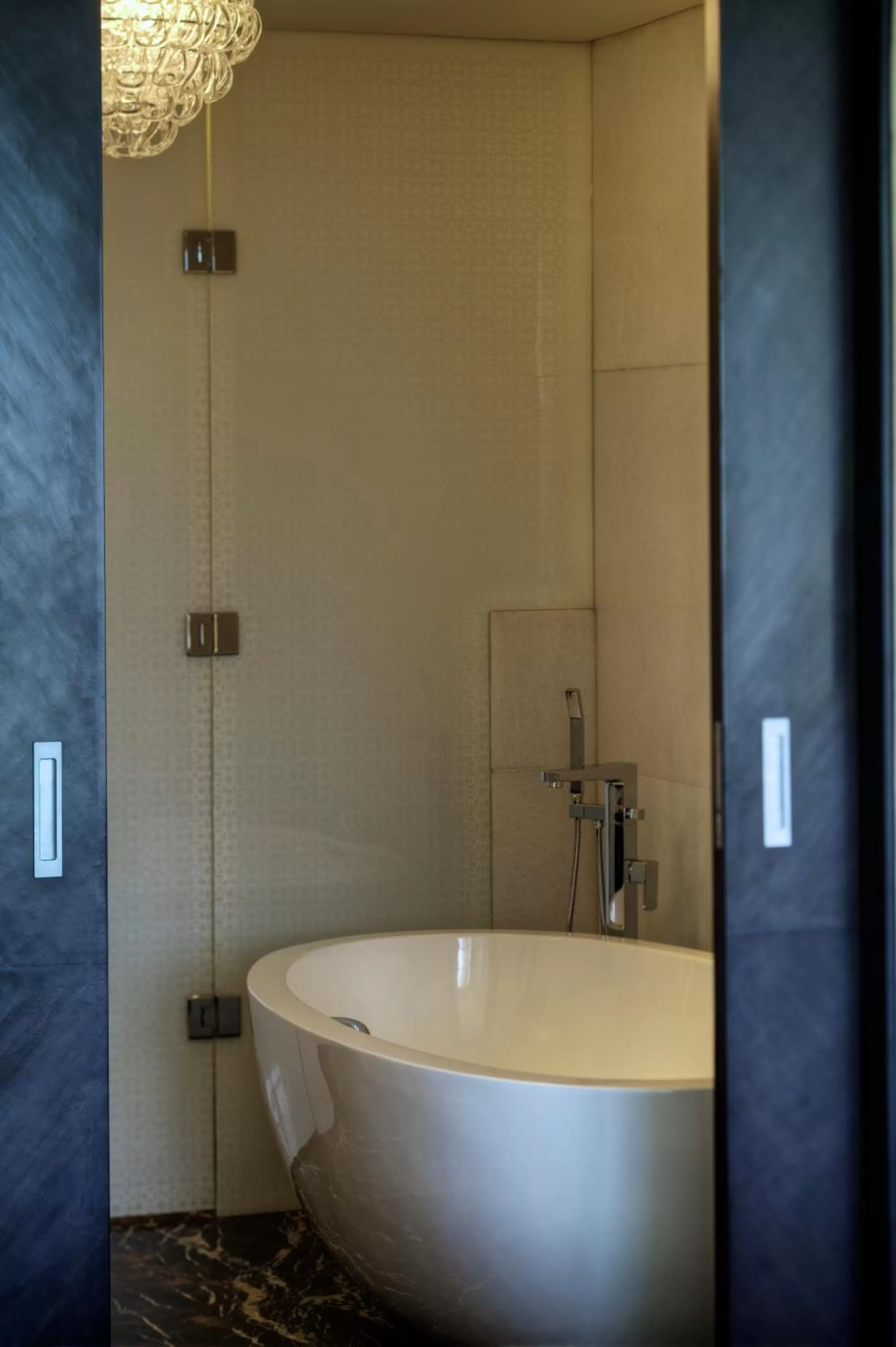Shower in Park Hyatt Hotel and Residences, Hyderabad