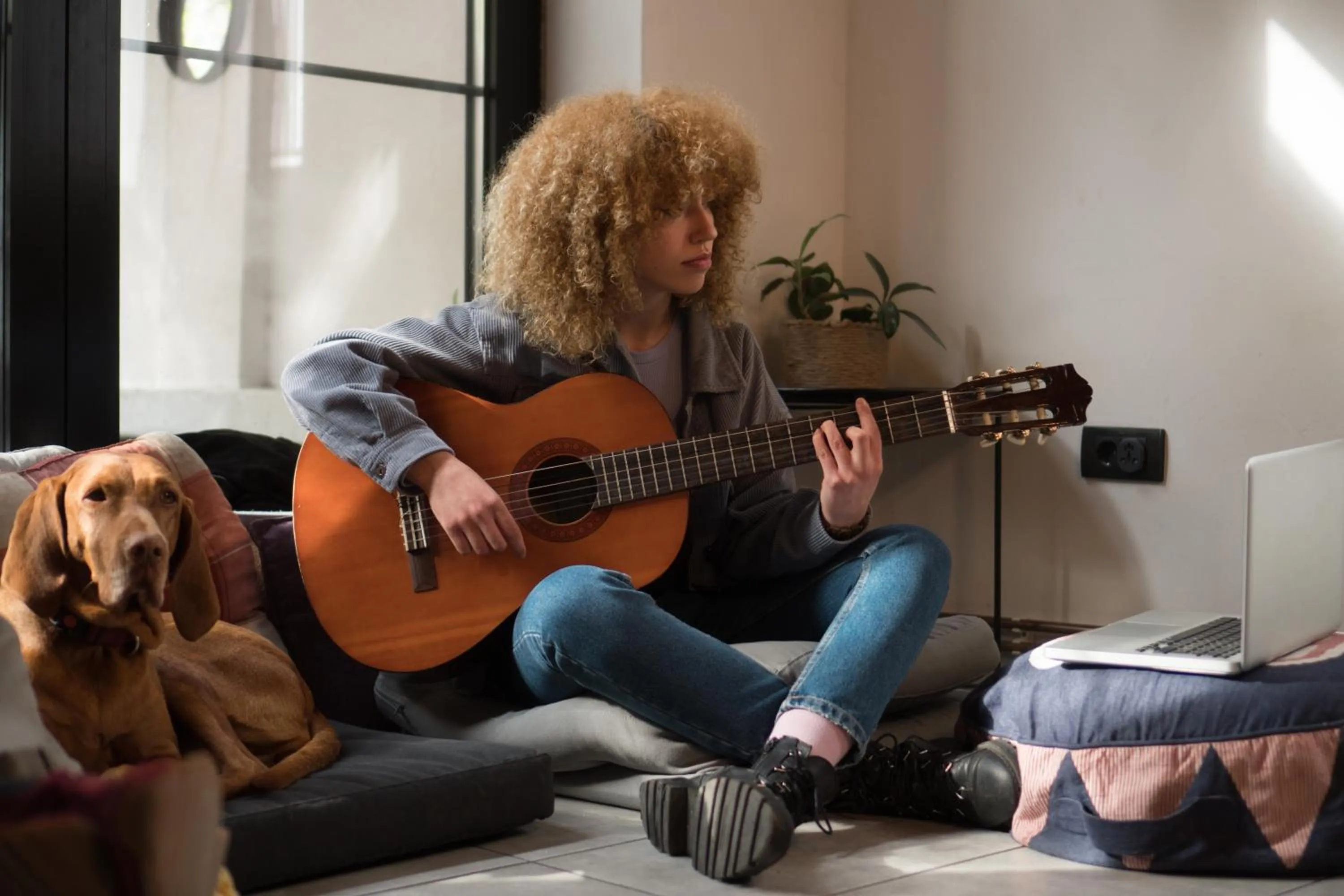 Communal lounge/ TV room in Good People Design Hostel
