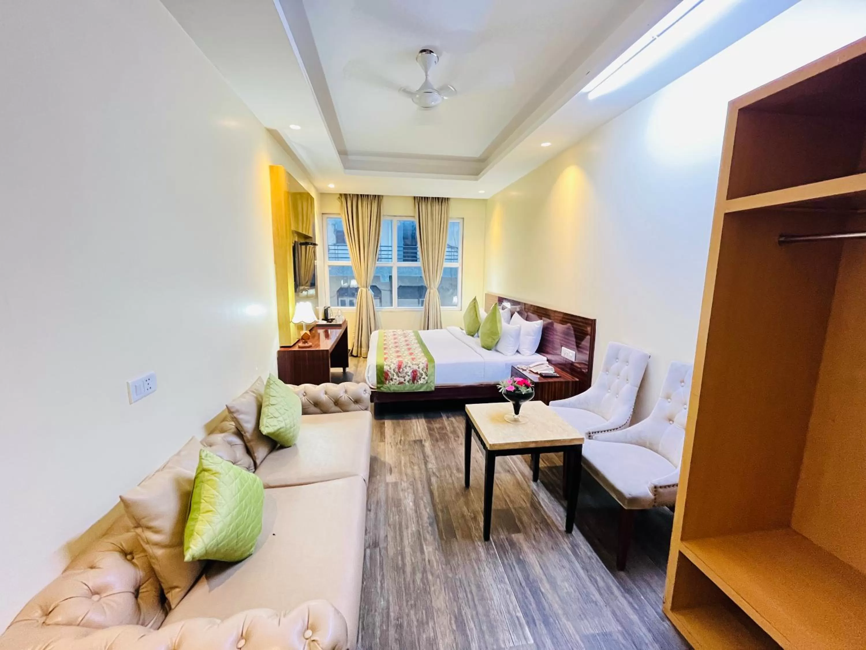 Seating area in Hotel Banz near Delhi Airport