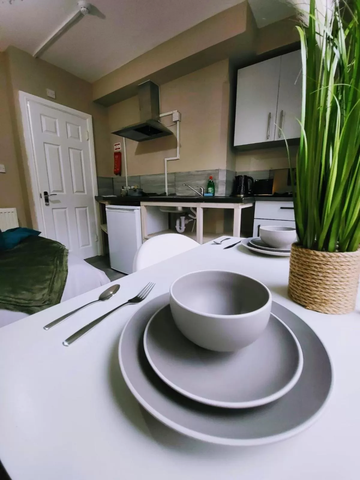 Kitchen or kitchenette in Easy Living Nottingham - Burns Street