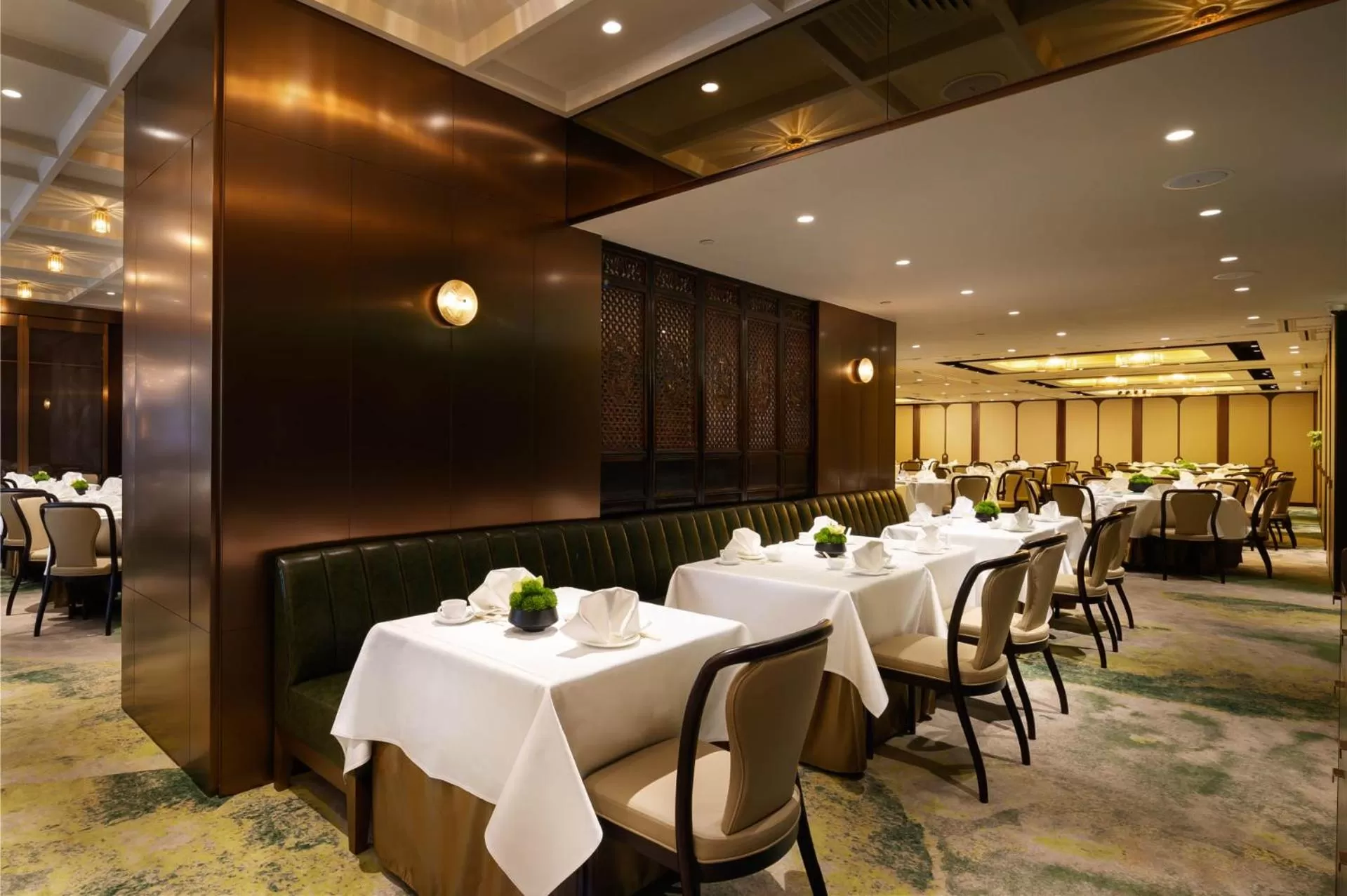 Restaurant/places to eat in Gloucester Luk Kwok Hong Kong