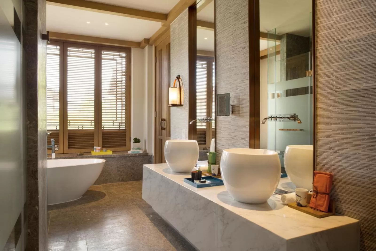 Bathroom in Hotel Indigo Lijiang Ancient Town by IHG