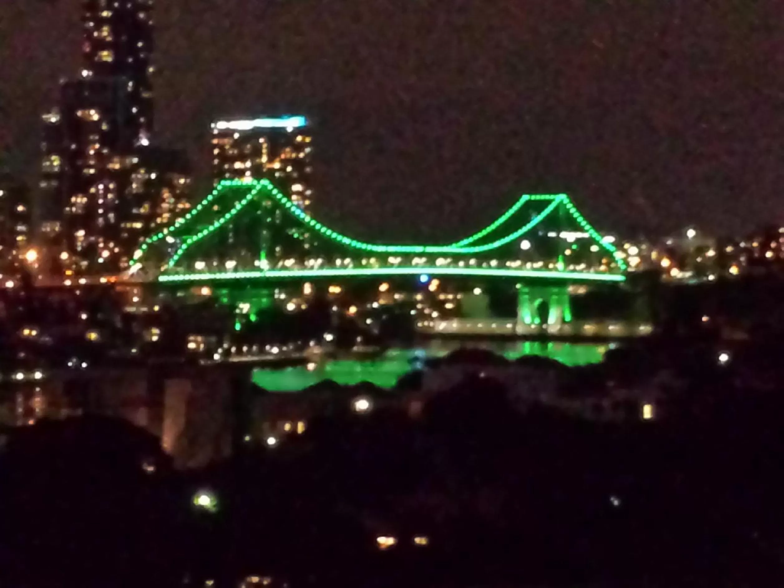 Night in Kirribilli Apartments