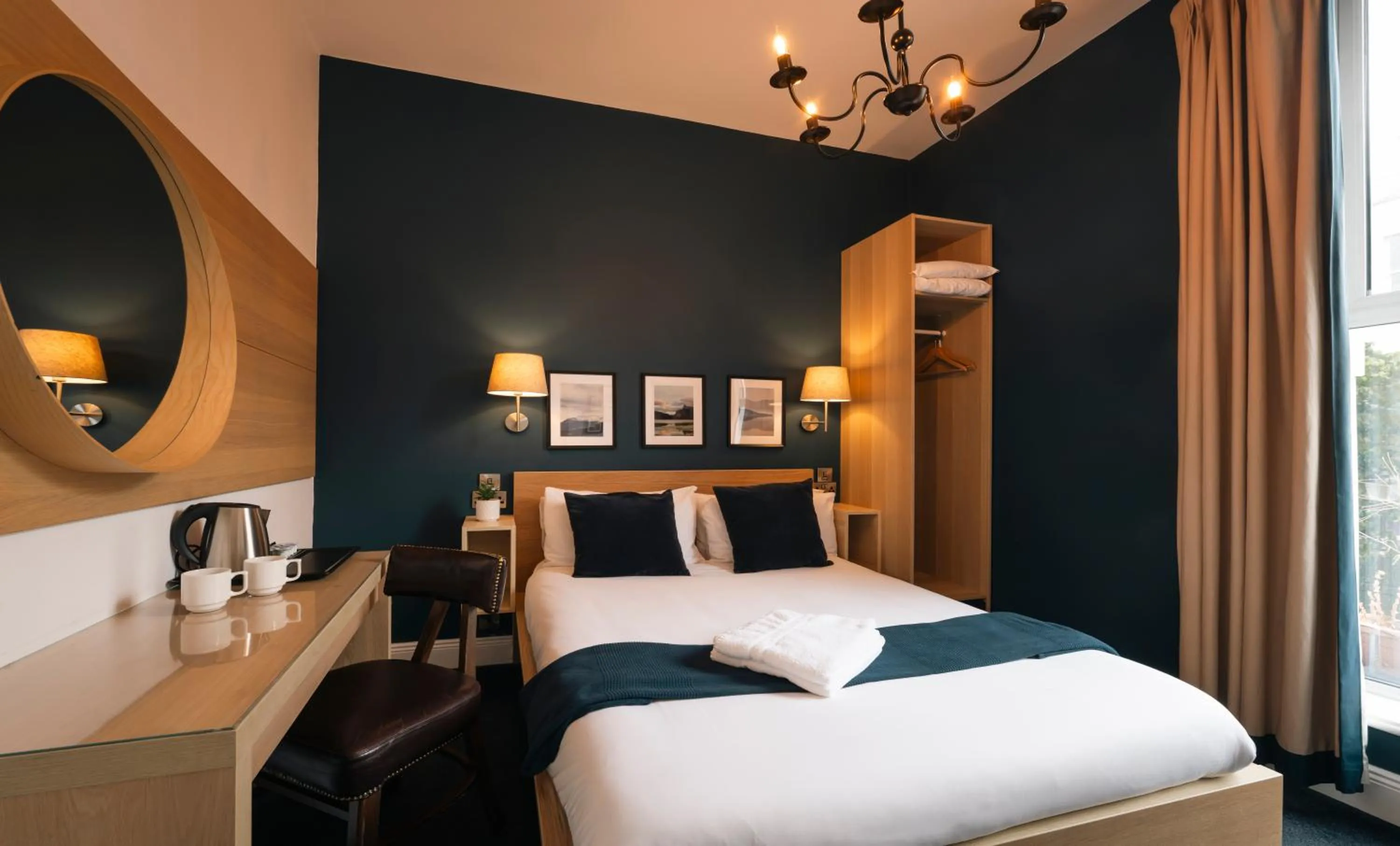 Bed in Celtic Lodge Guesthouse - Restaurant & Bar