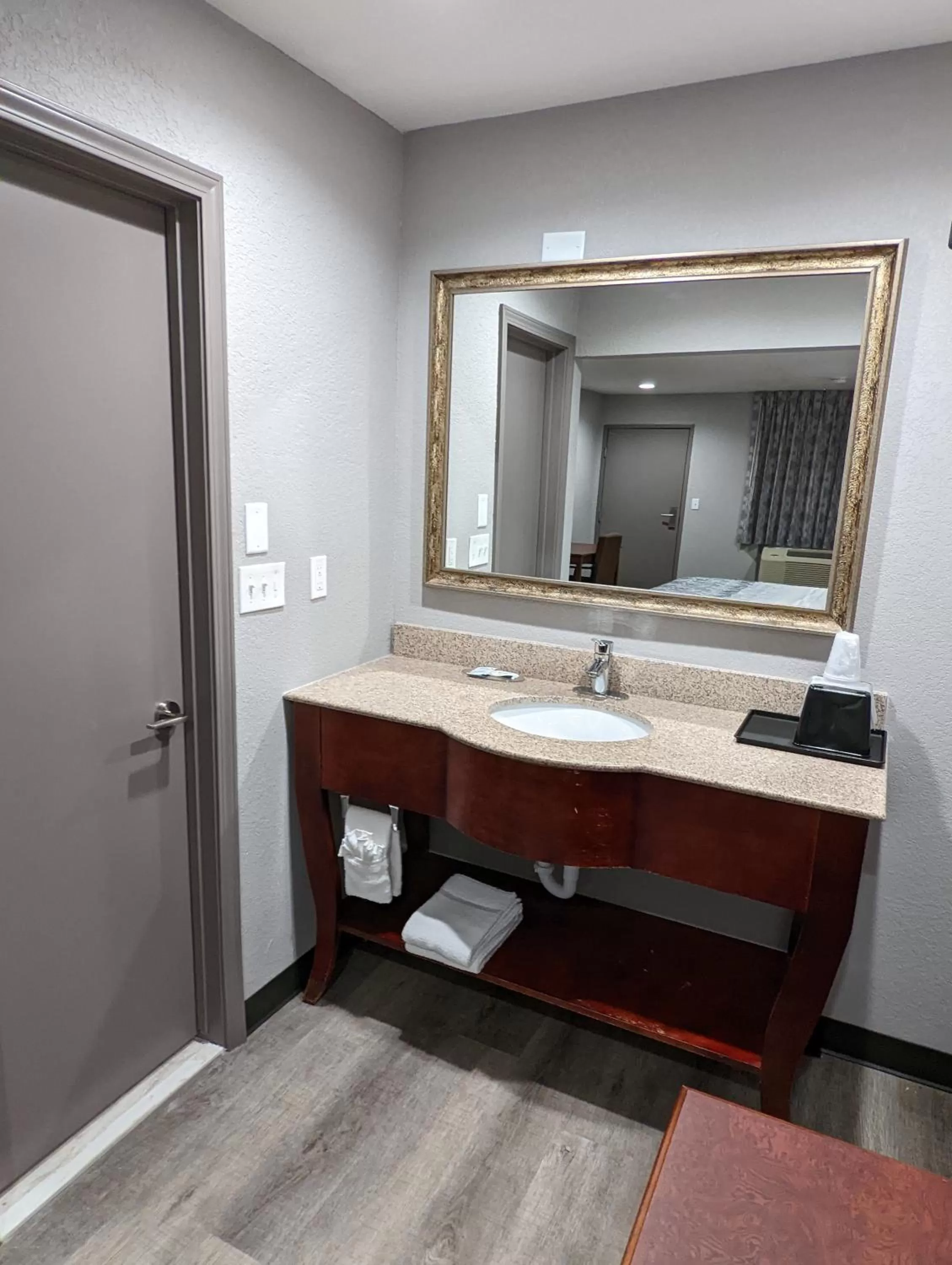 Property building in OKC Hotel