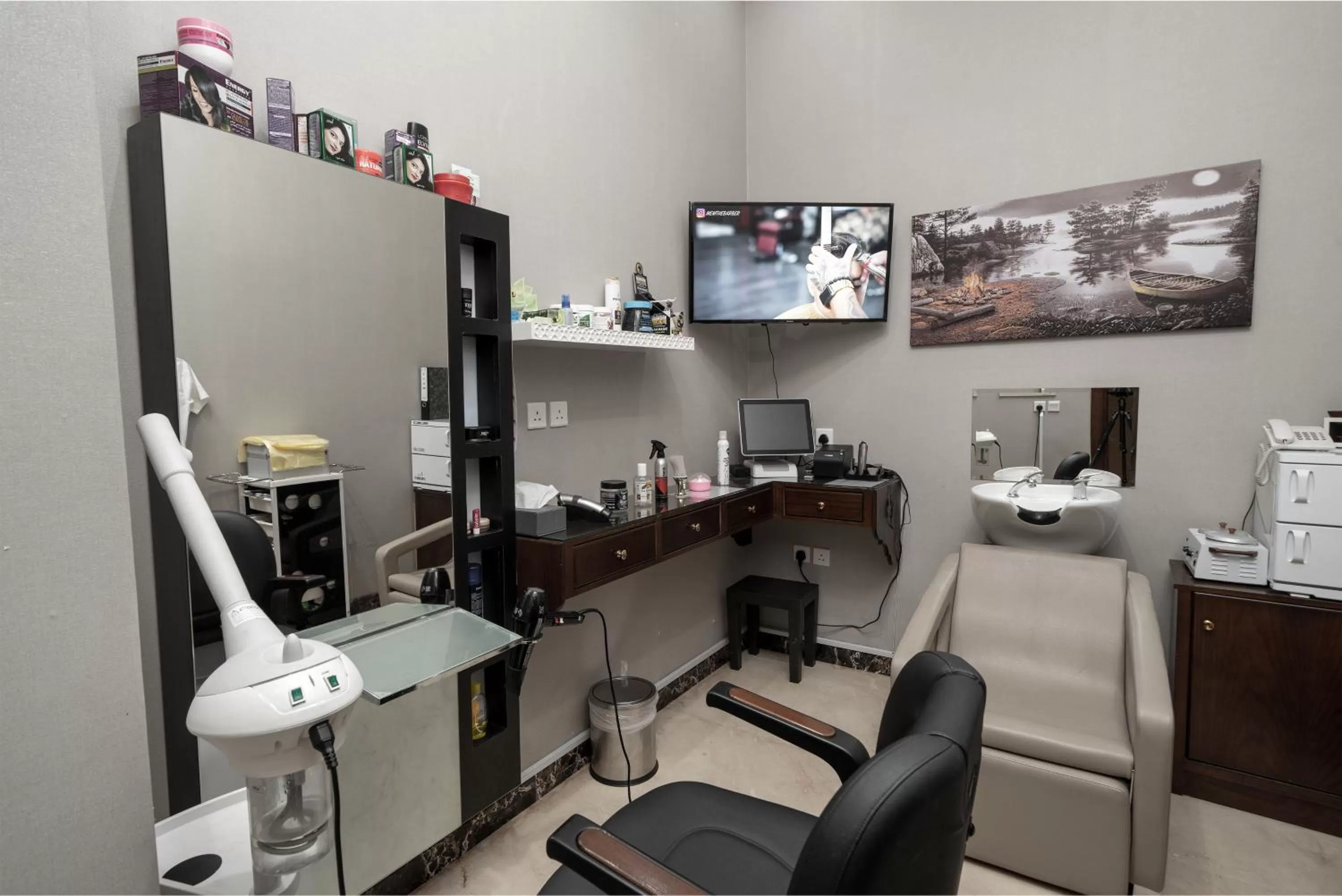 hair dresser in Swiss In Tabuk Hotel