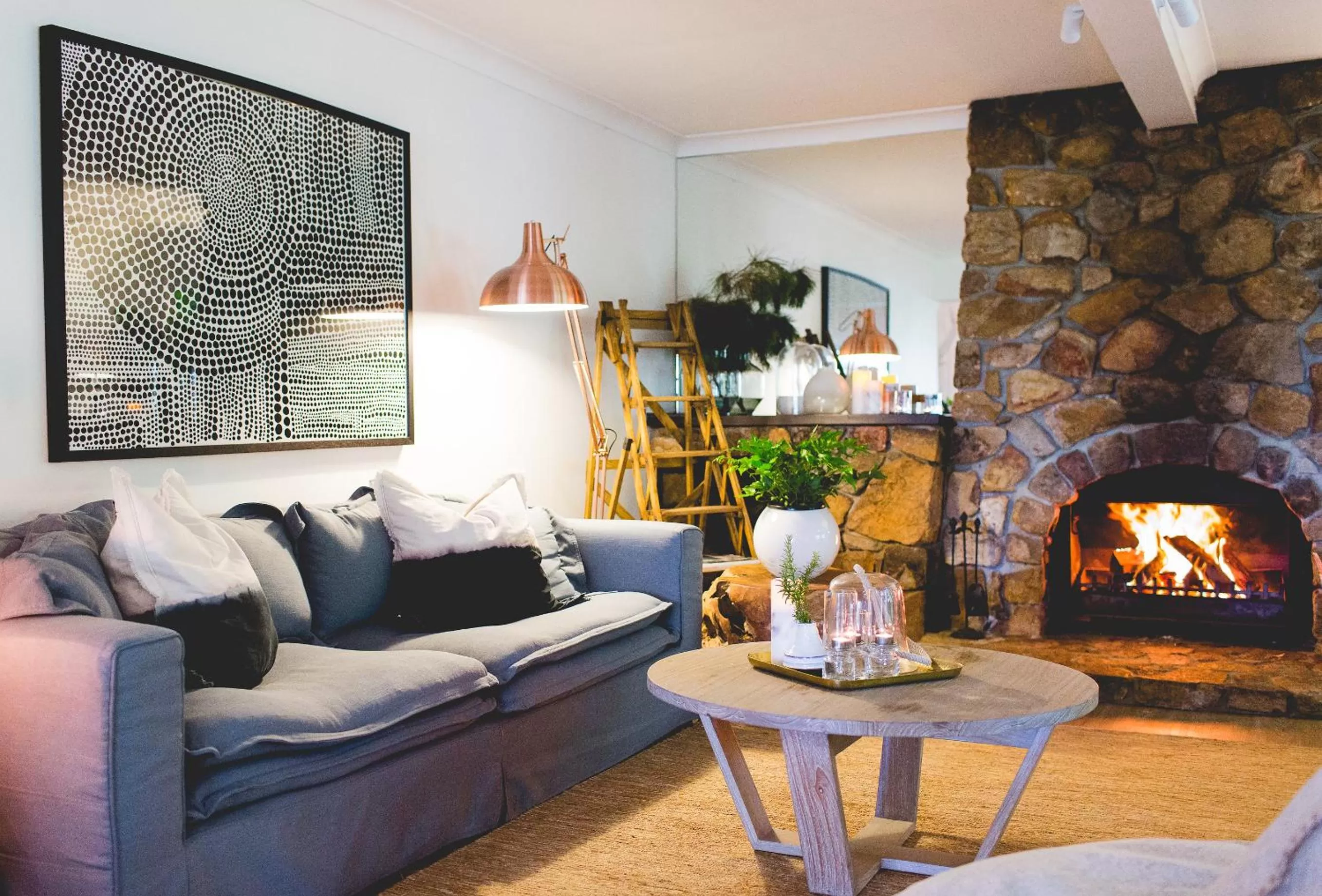 Communal lounge/ TV room in Empire Spa Retreat