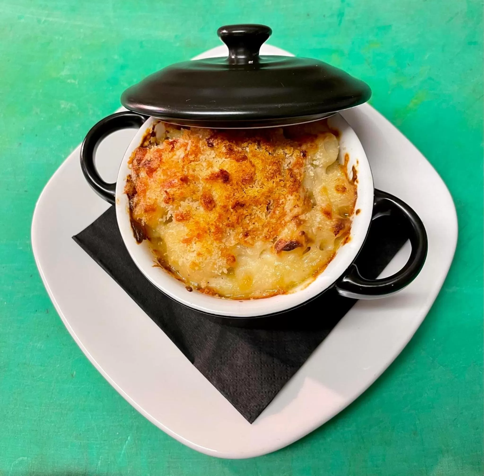 Food close-up, Food in The Ilchester Arms Hotel, Ilchester Somerset