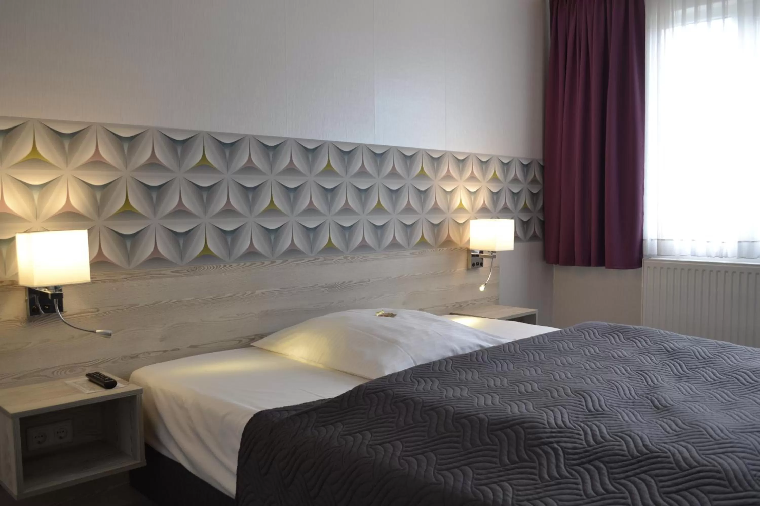 Bed in Hotel-Café-Galerie