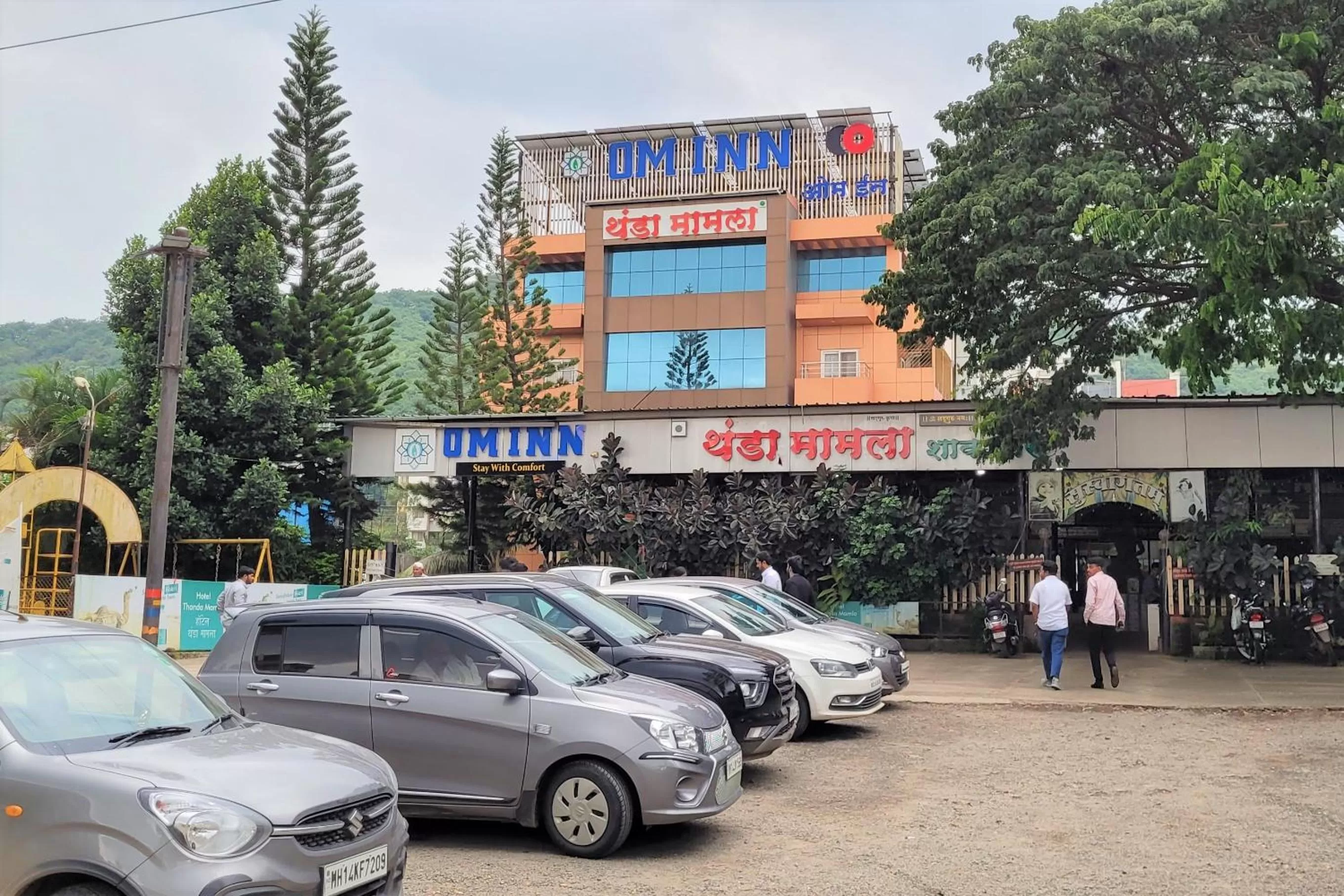 Facade/entrance in Hotel Om Inn - Talegaon Dabhade