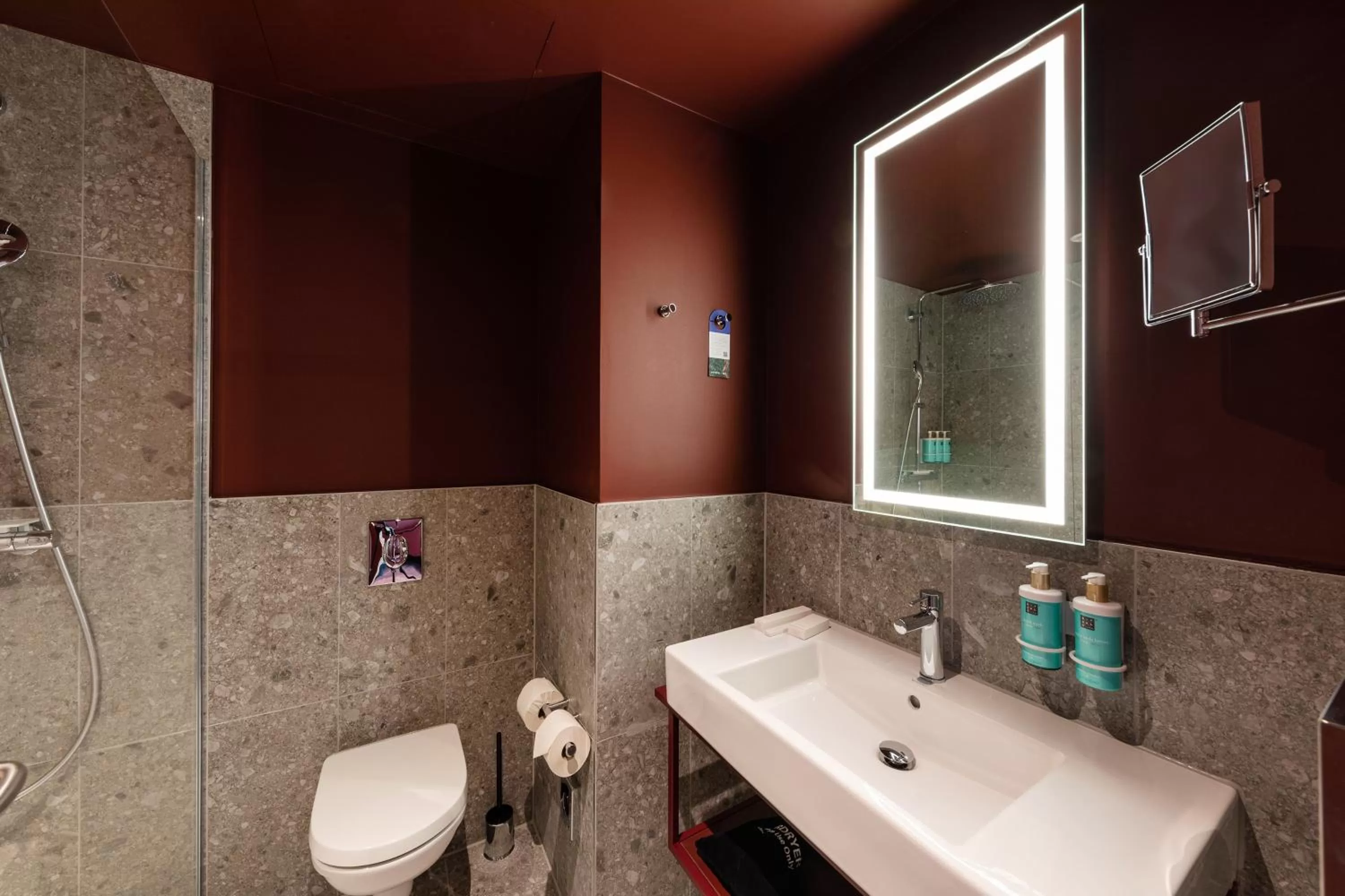 Shower in Novotel Münster City