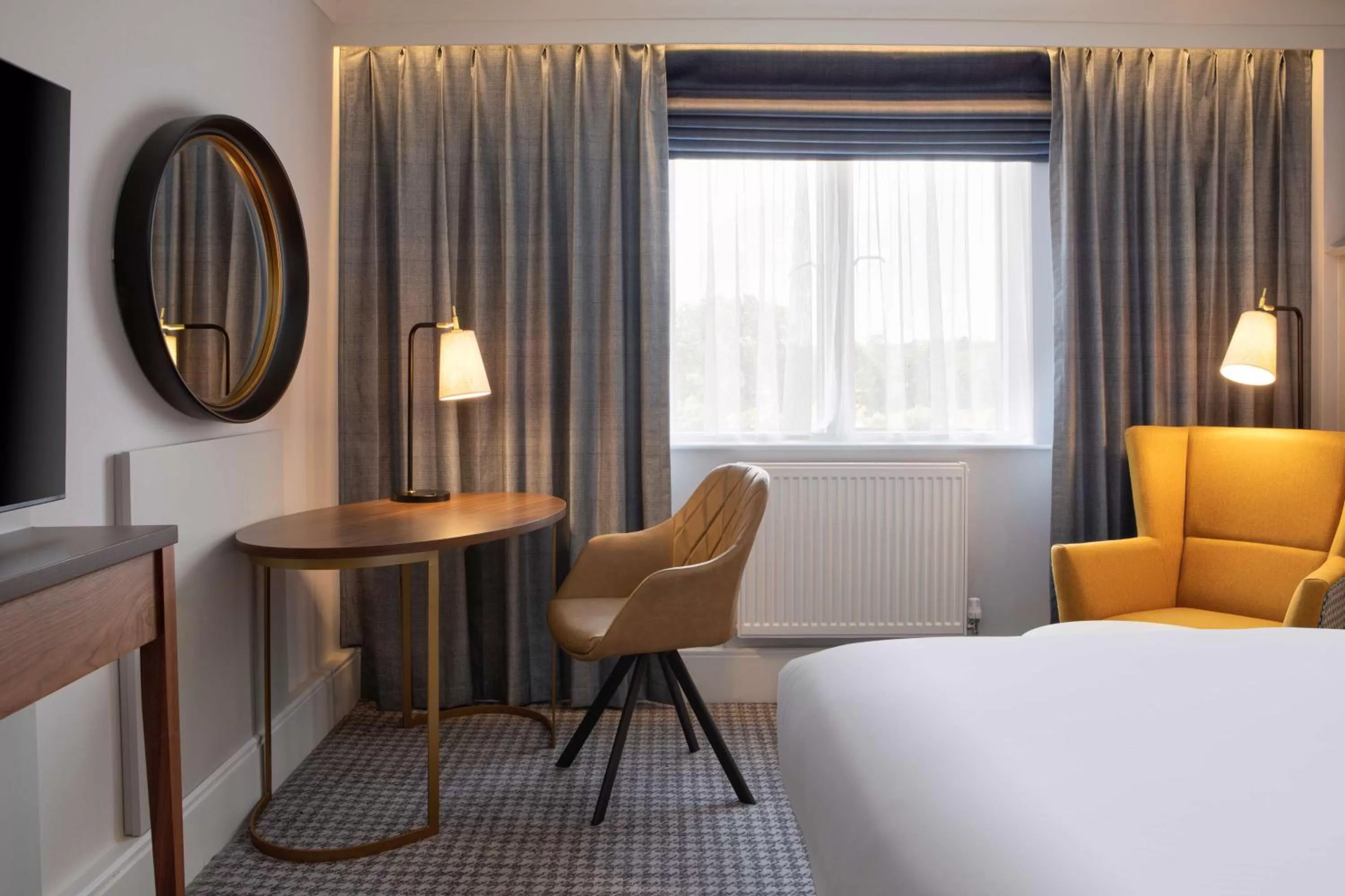 Bedroom, Bed in DoubleTree by Hilton Stoke-on-Trent, United Kingdom