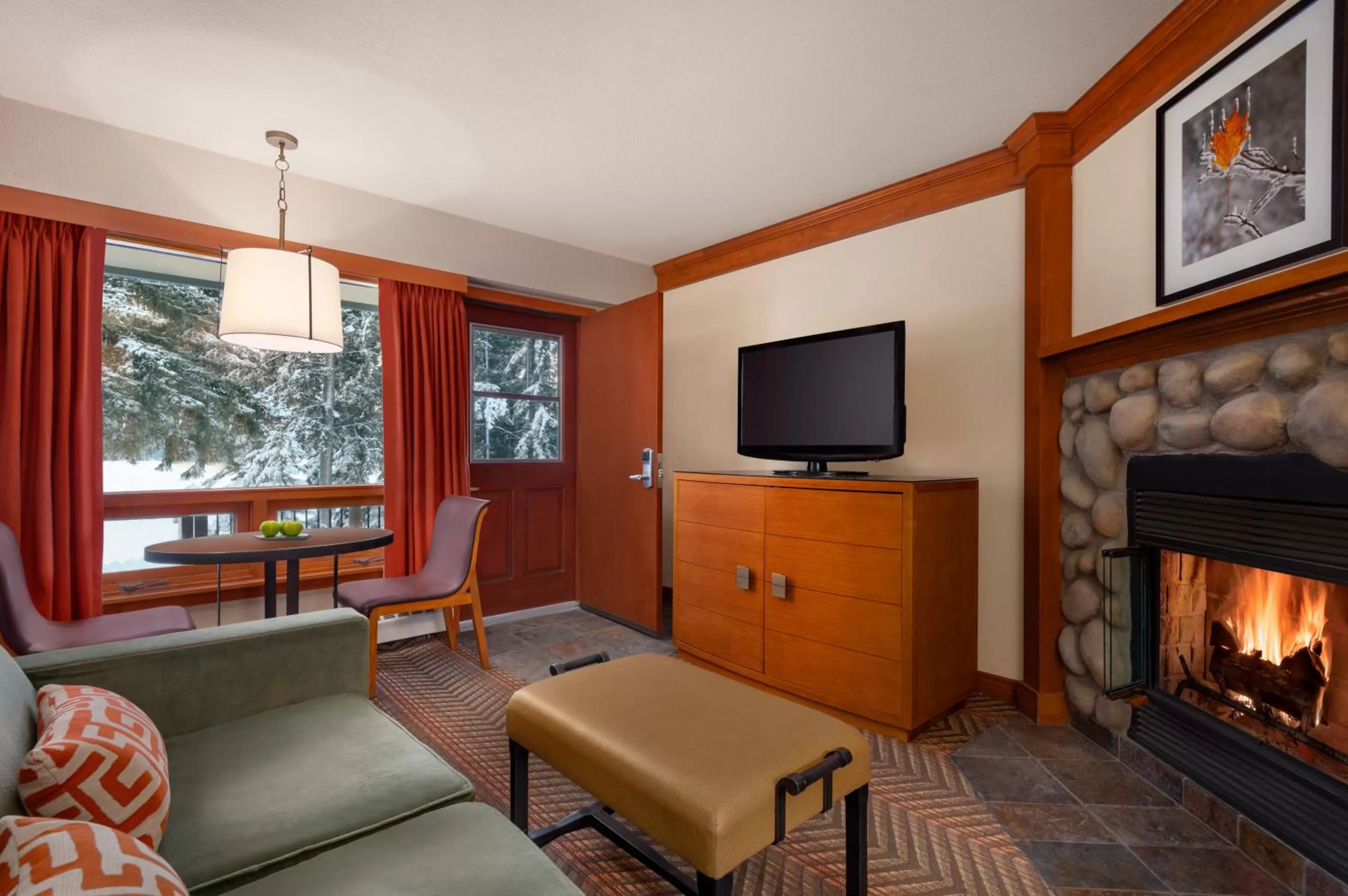 Communal lounge/ TV room in Fairmont Jasper Park Lodge