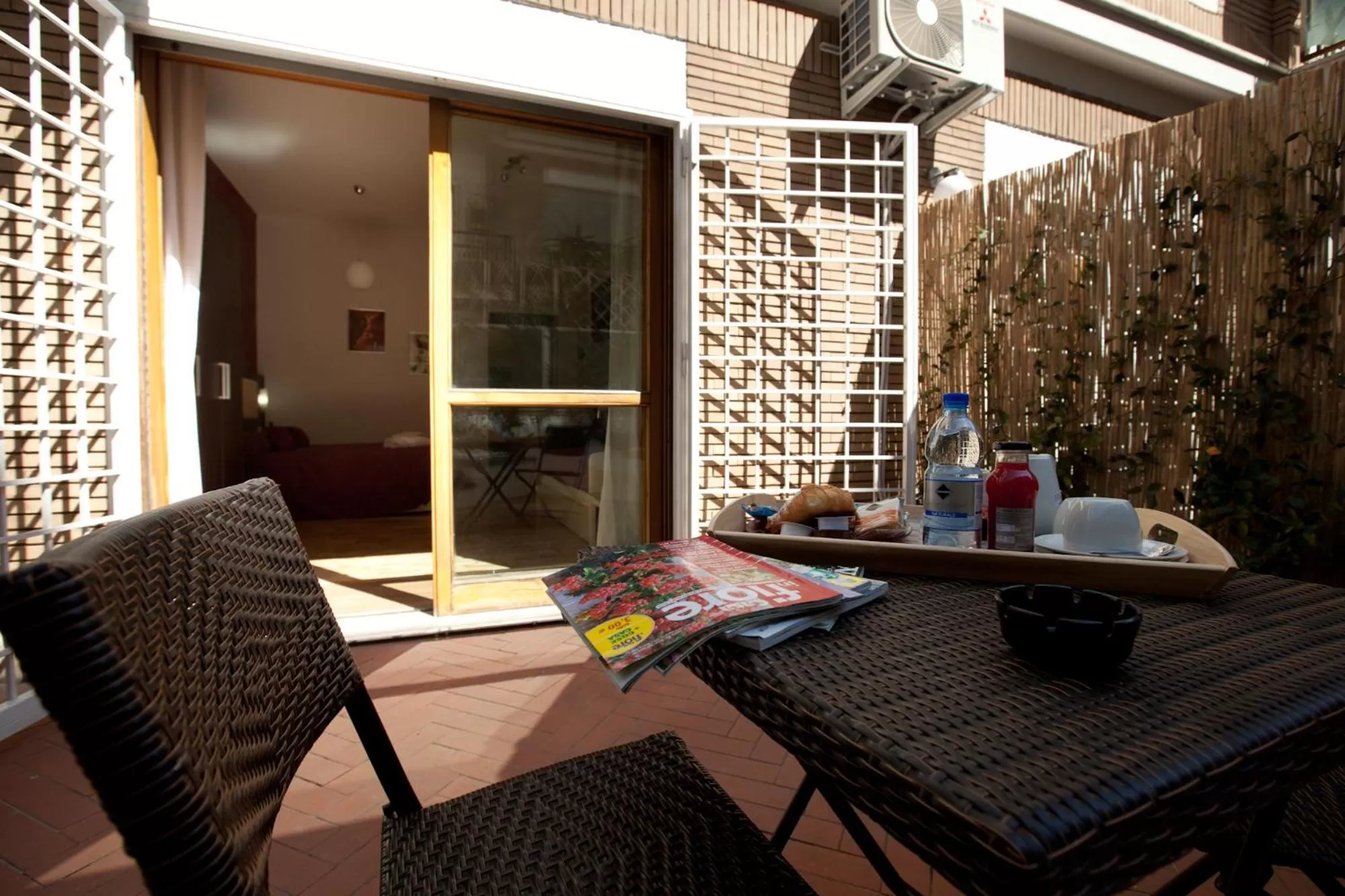 Patio in Heart of Rome Rooms