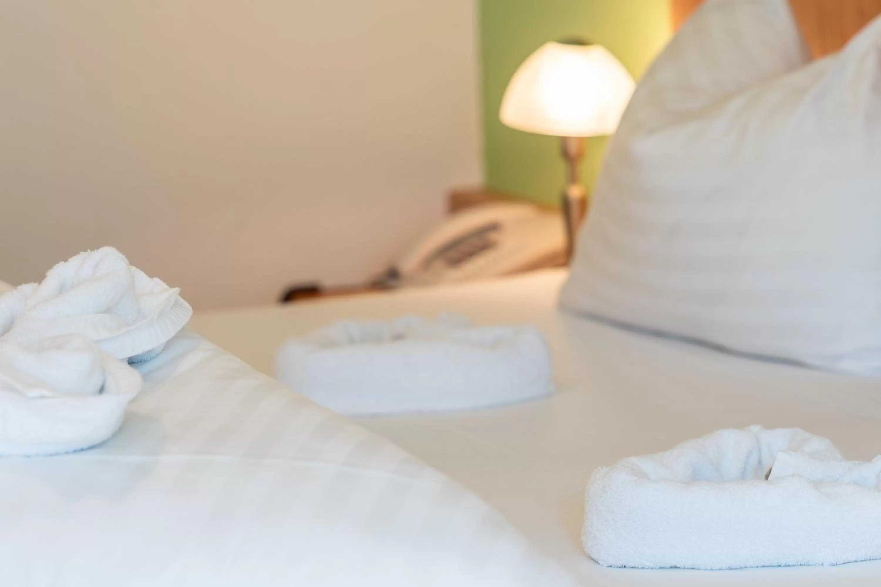 Bed in dasKAISER - Dein Gartenhotel in Tirol