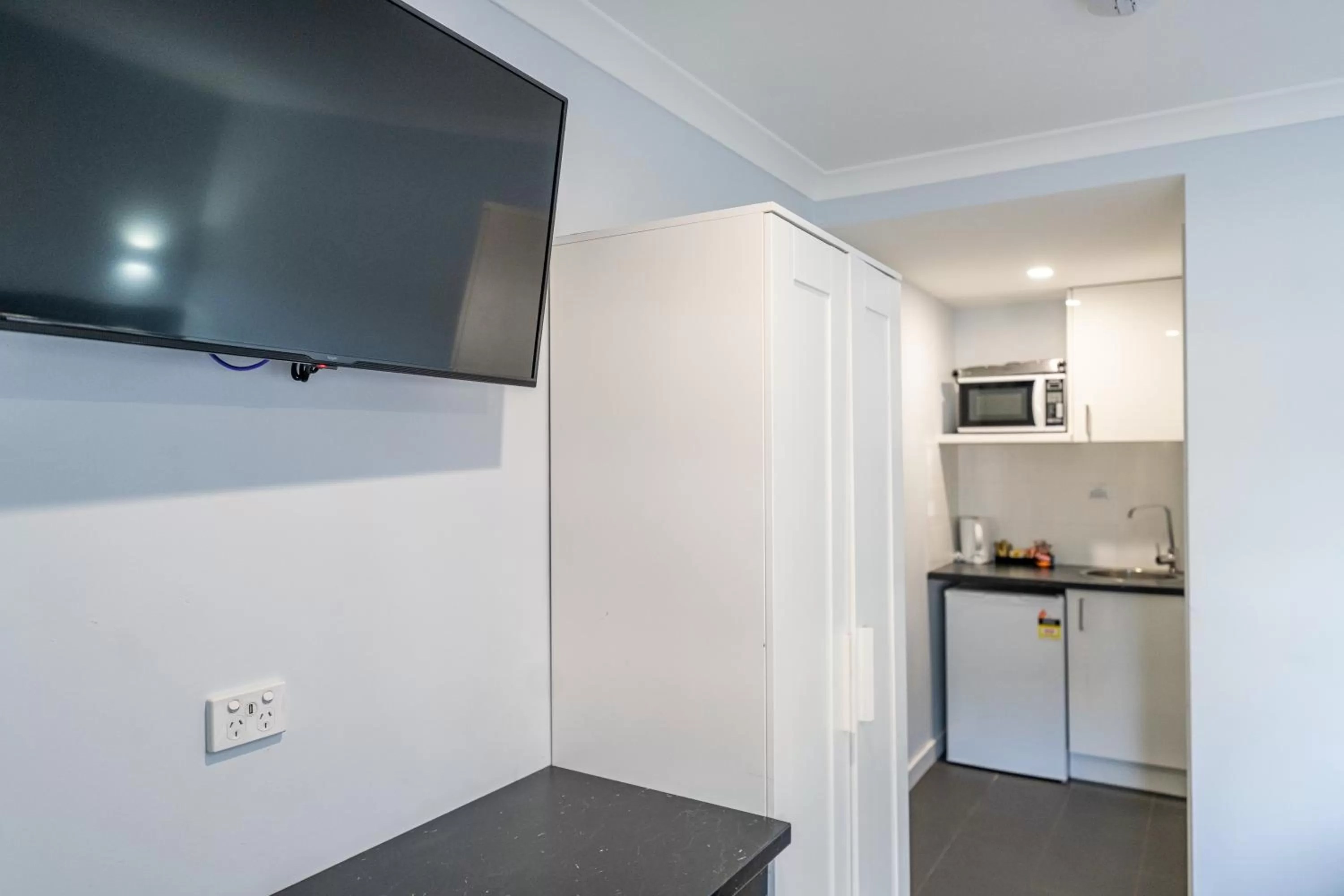 Photo of the whole room in Bega Motel