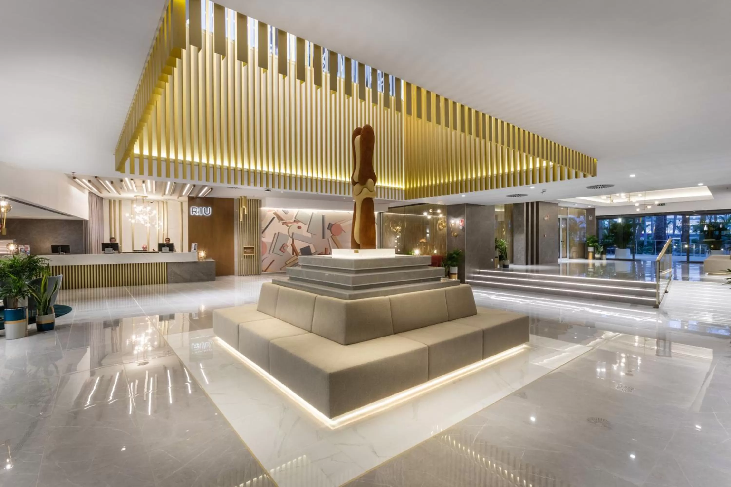Lobby or reception in Hotel Riu Palace Palmeras - All Inclusive