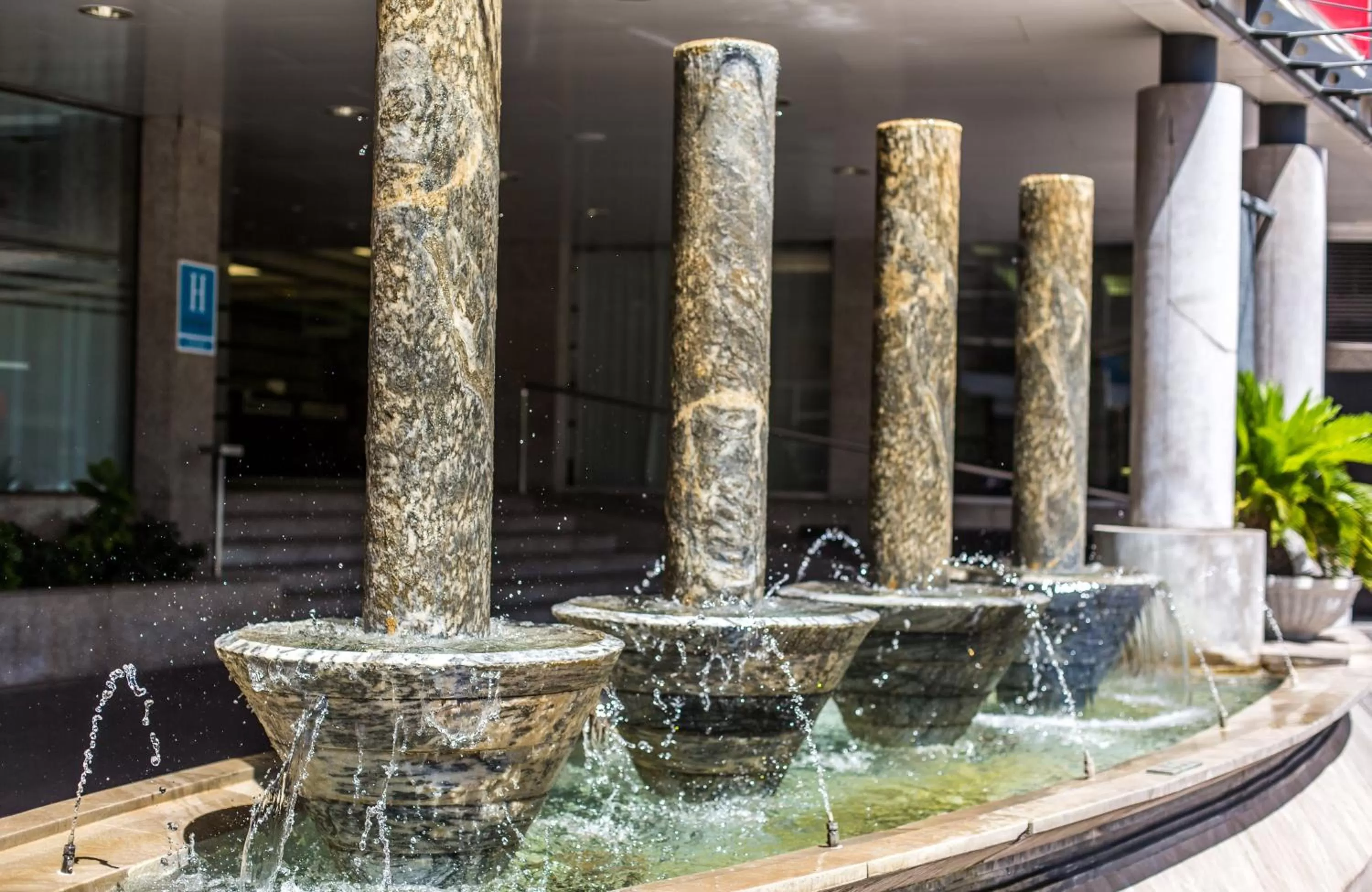 Property building in Leonardo Hotel Granada