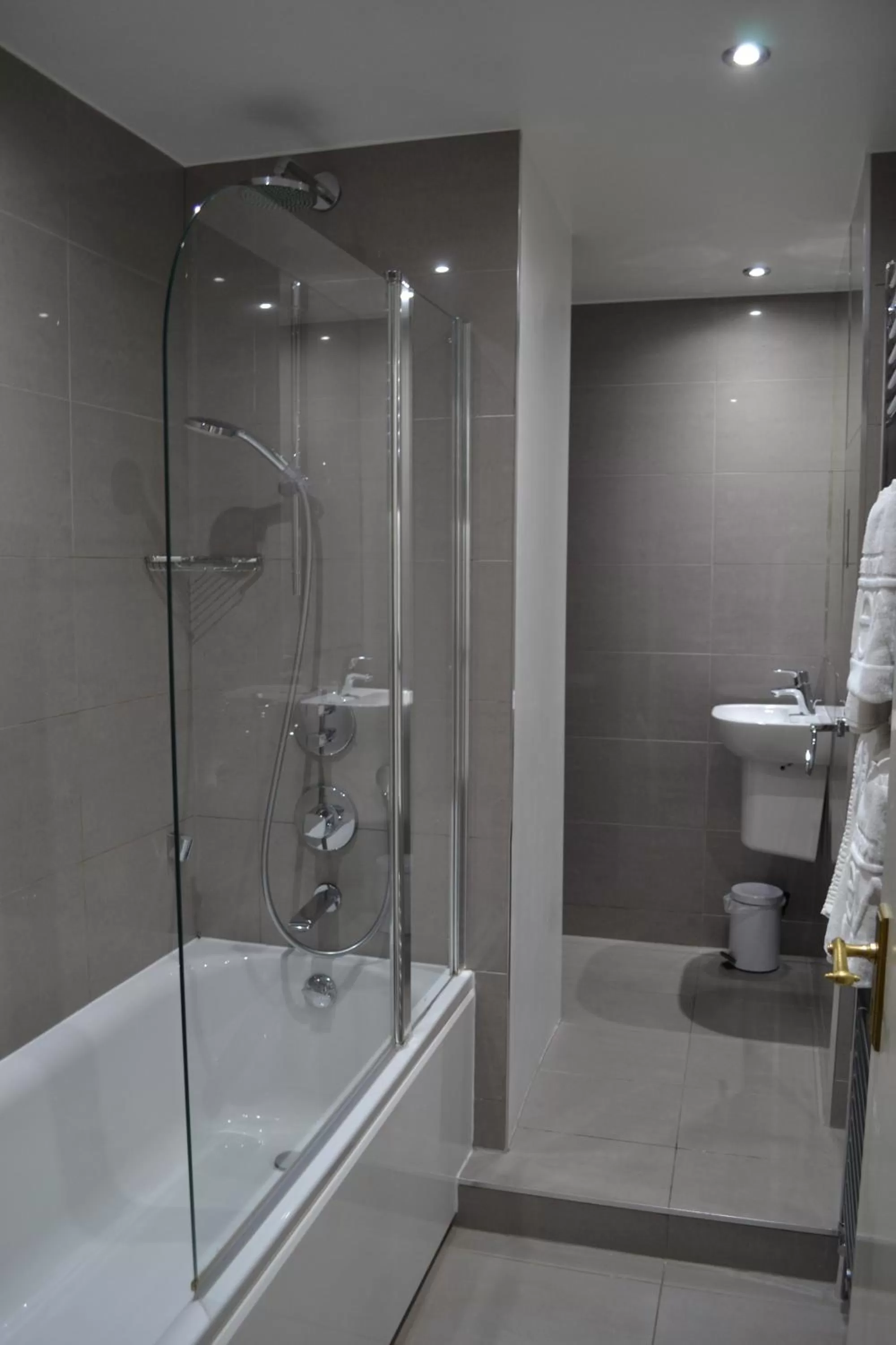 Family in Muthu Westcliff Hotel (Near London Southend Airport)