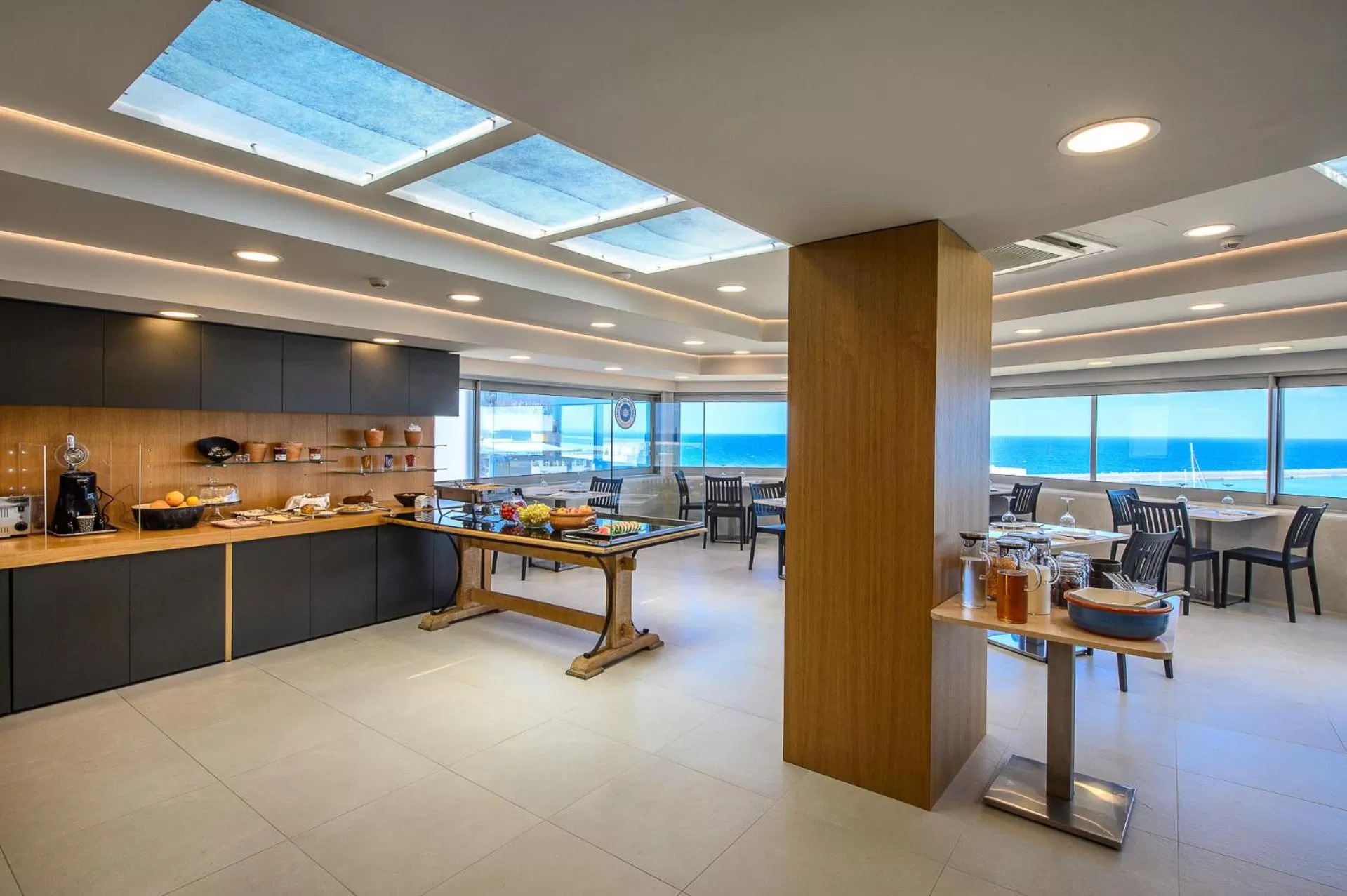 Breakfast in Marin Hotel