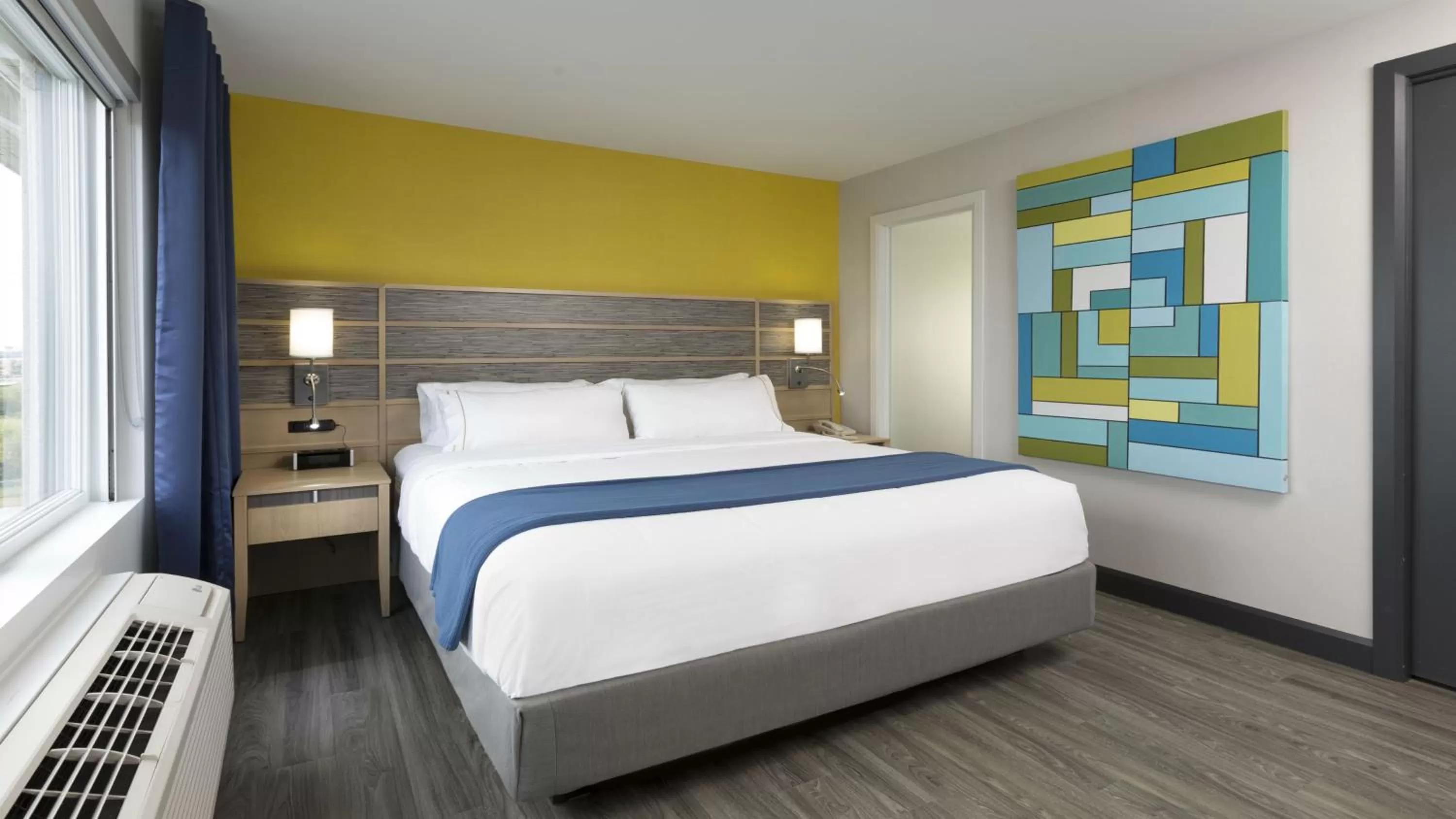 Bedroom, Bed in Holiday Inn Express Quebec City-Sainte Foy by IHG