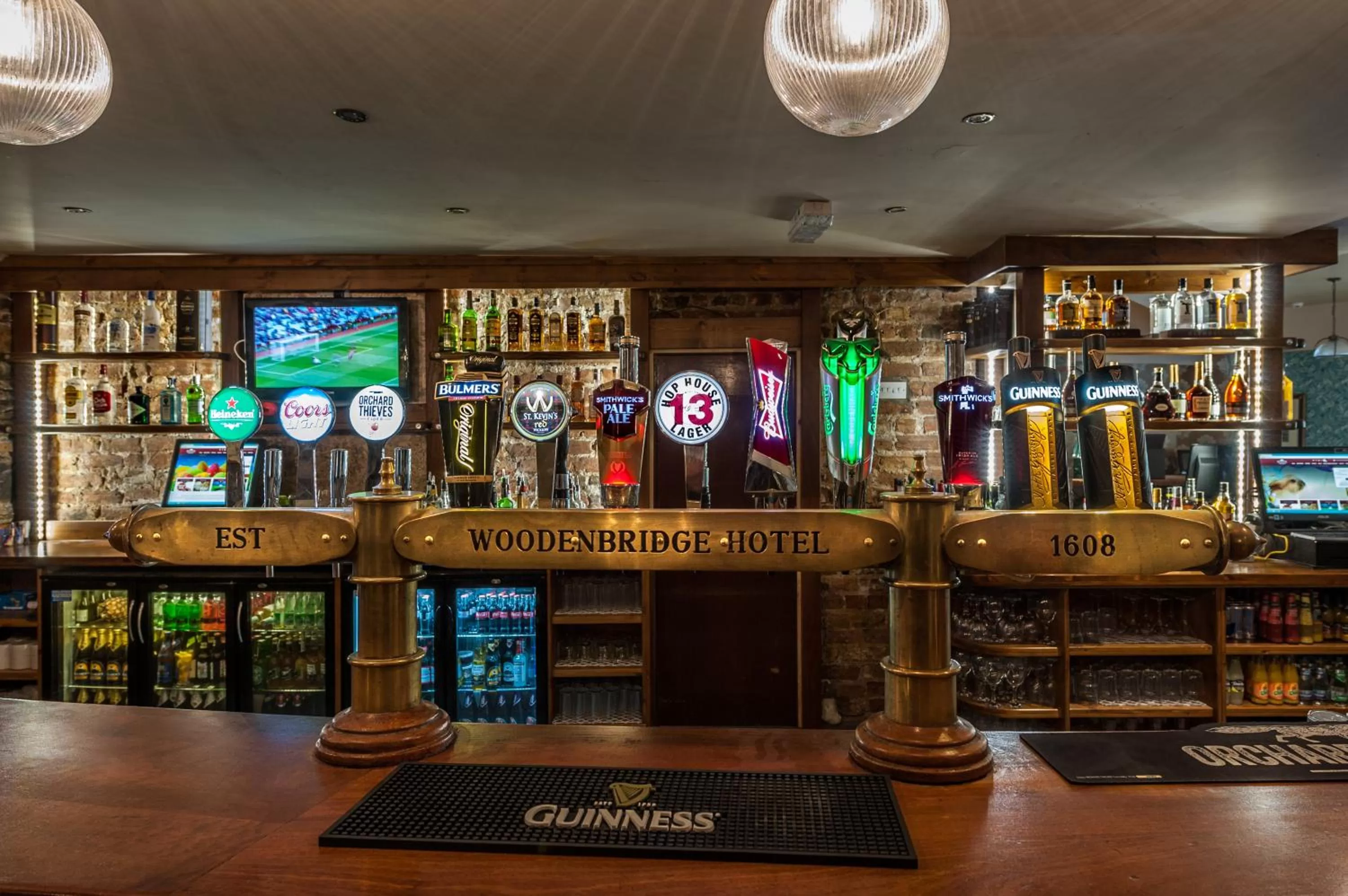 Lounge or bar in Woodenbridge Hotel
