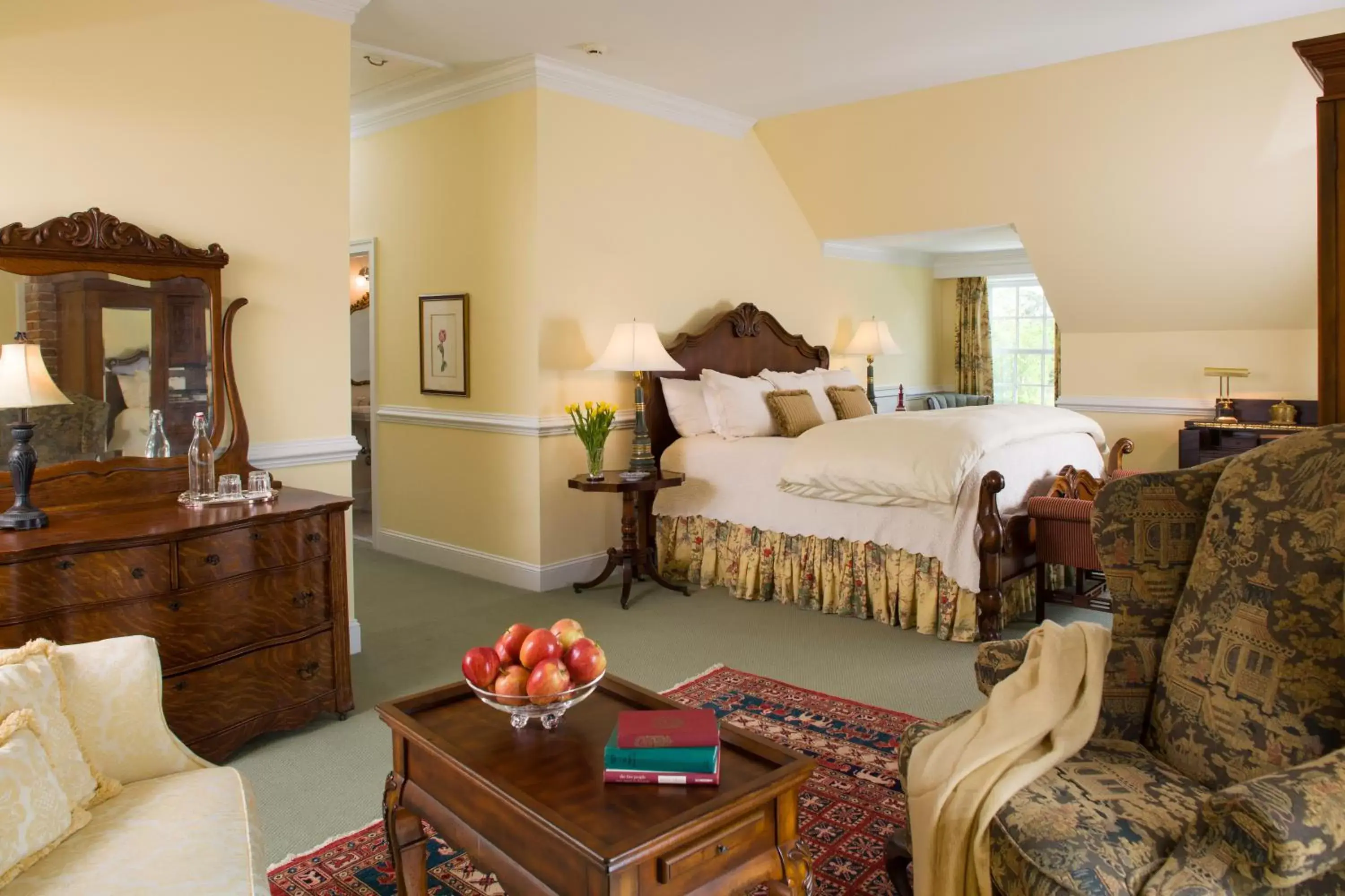 Deluxe King Room in Inn at Warner Hall Deluxe King Room in Inn at Warner Hall