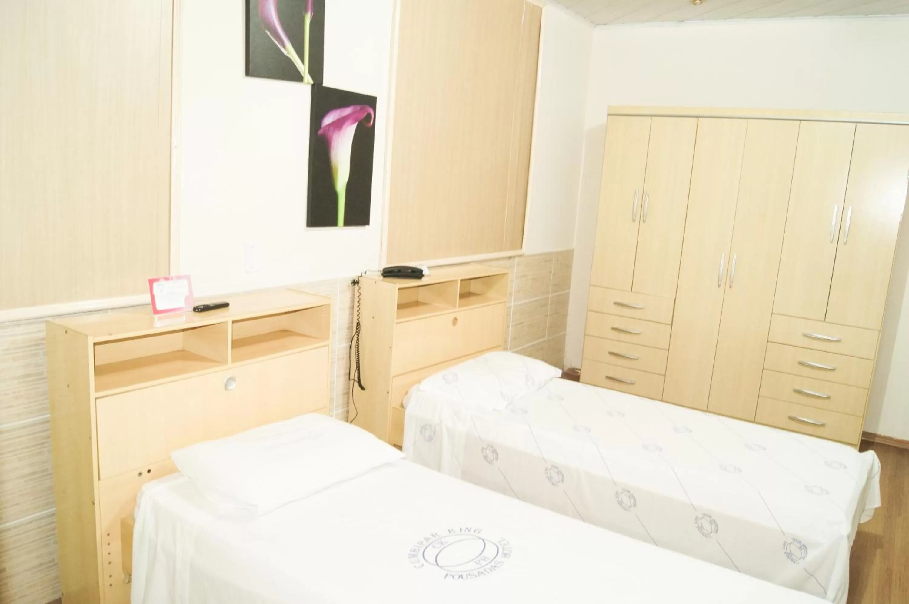 Bedroom, Bed in Cumbipar King Hotel