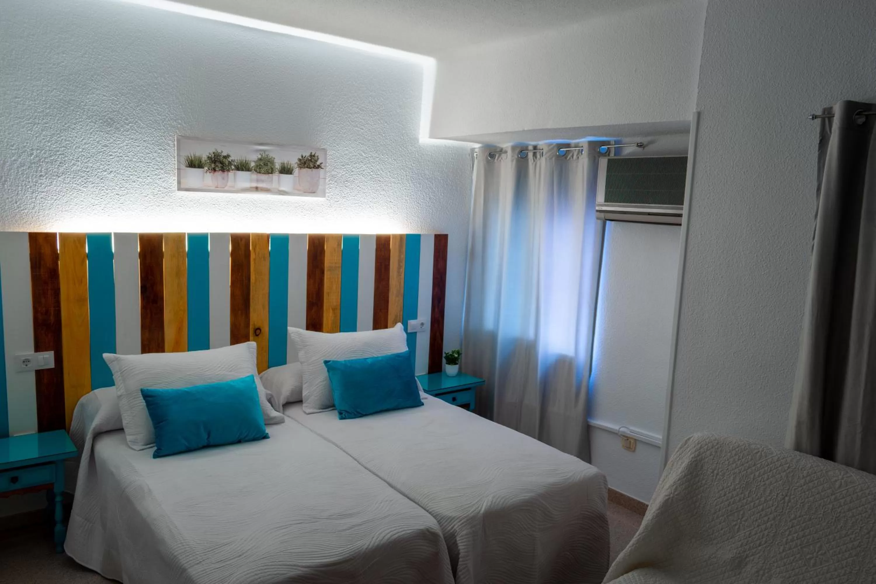 Photo of the whole room, Bed in Rincón Extremeño