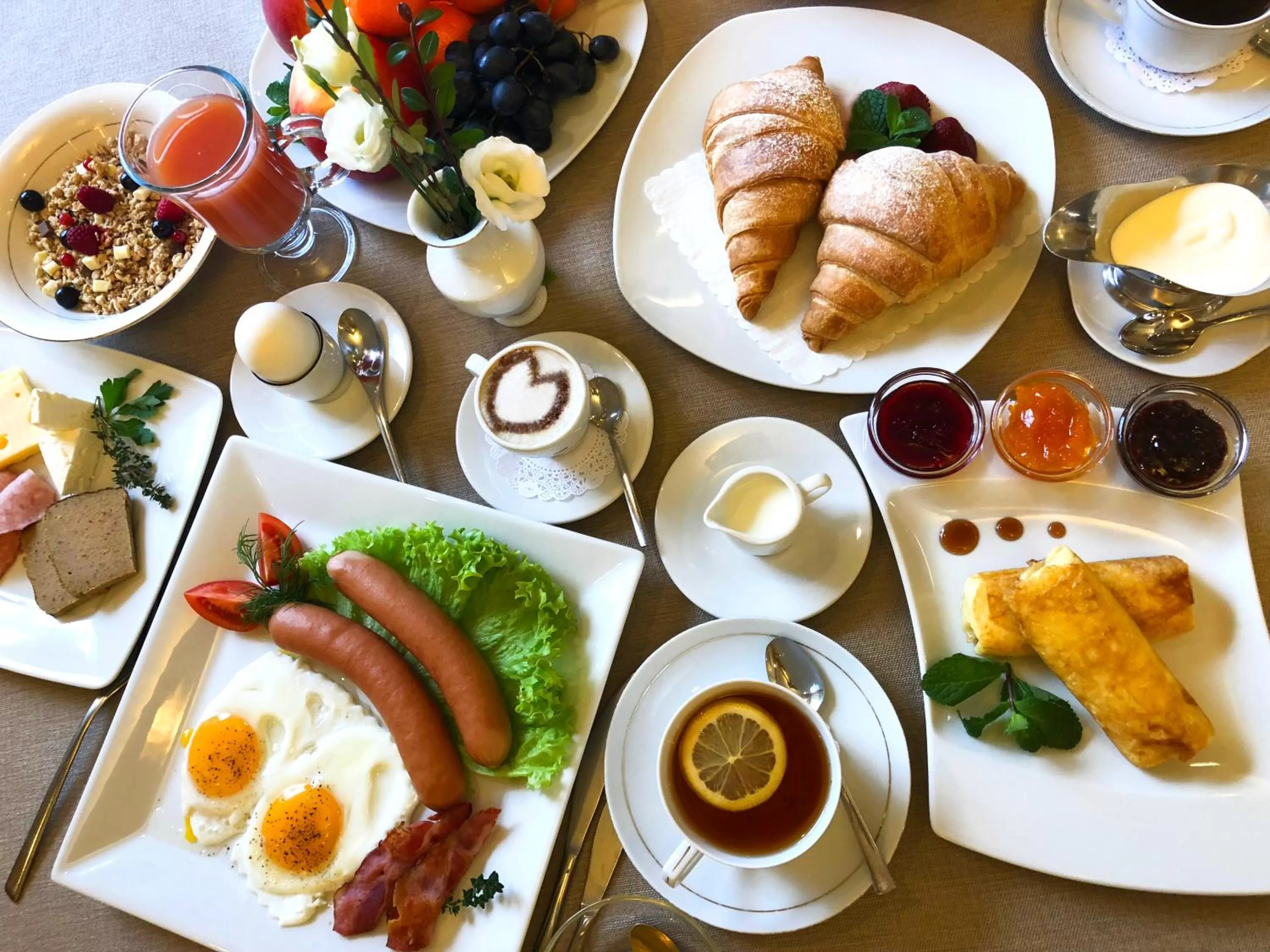 Buffet breakfast in Eney Boutique Hotel