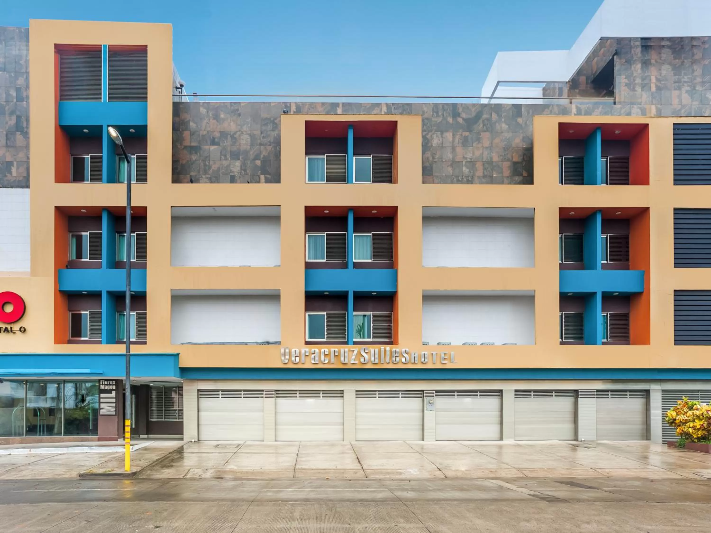 Property building in Veracruz Suites Hotel