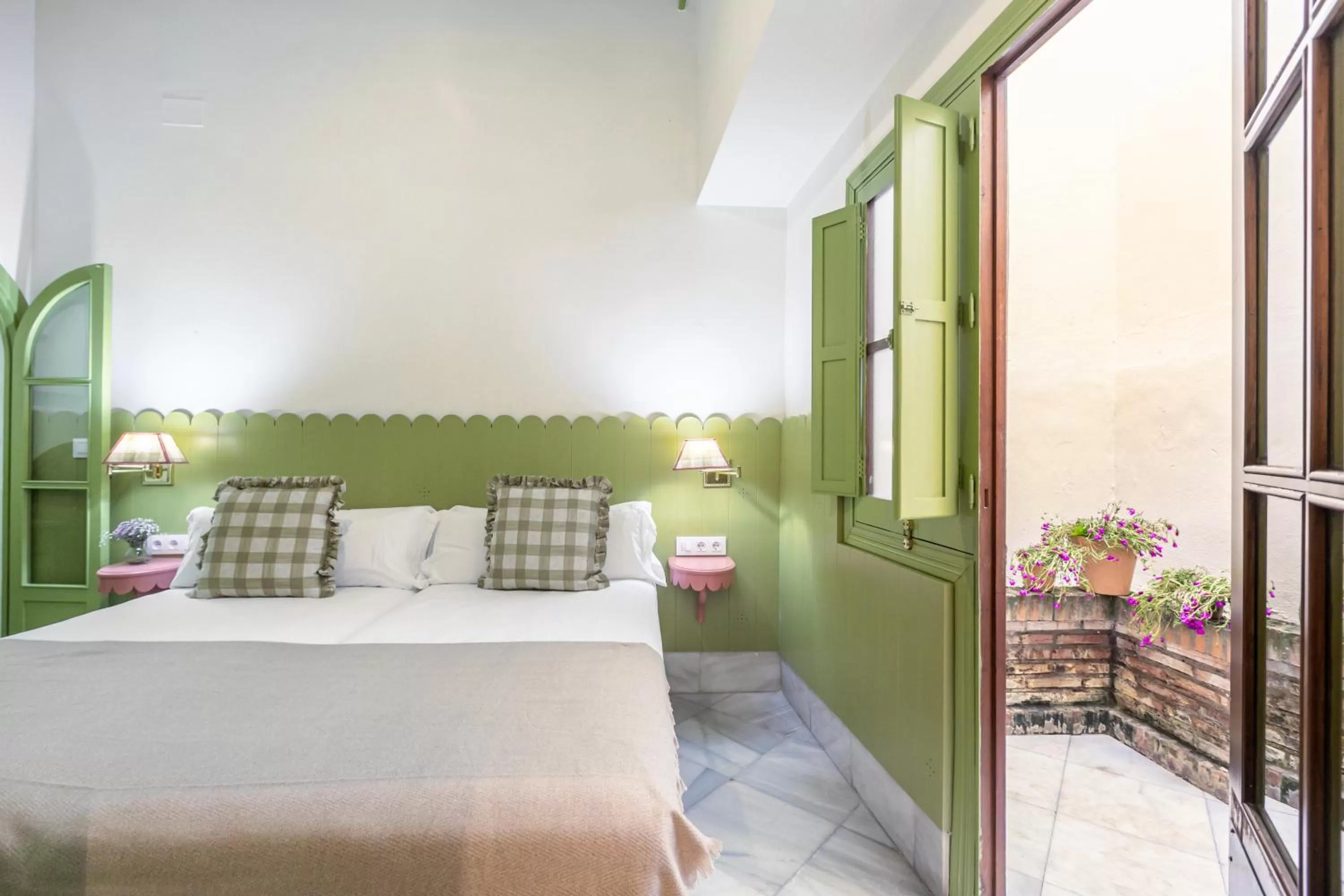 Bedroom, Bed in La Abadia de Giralda