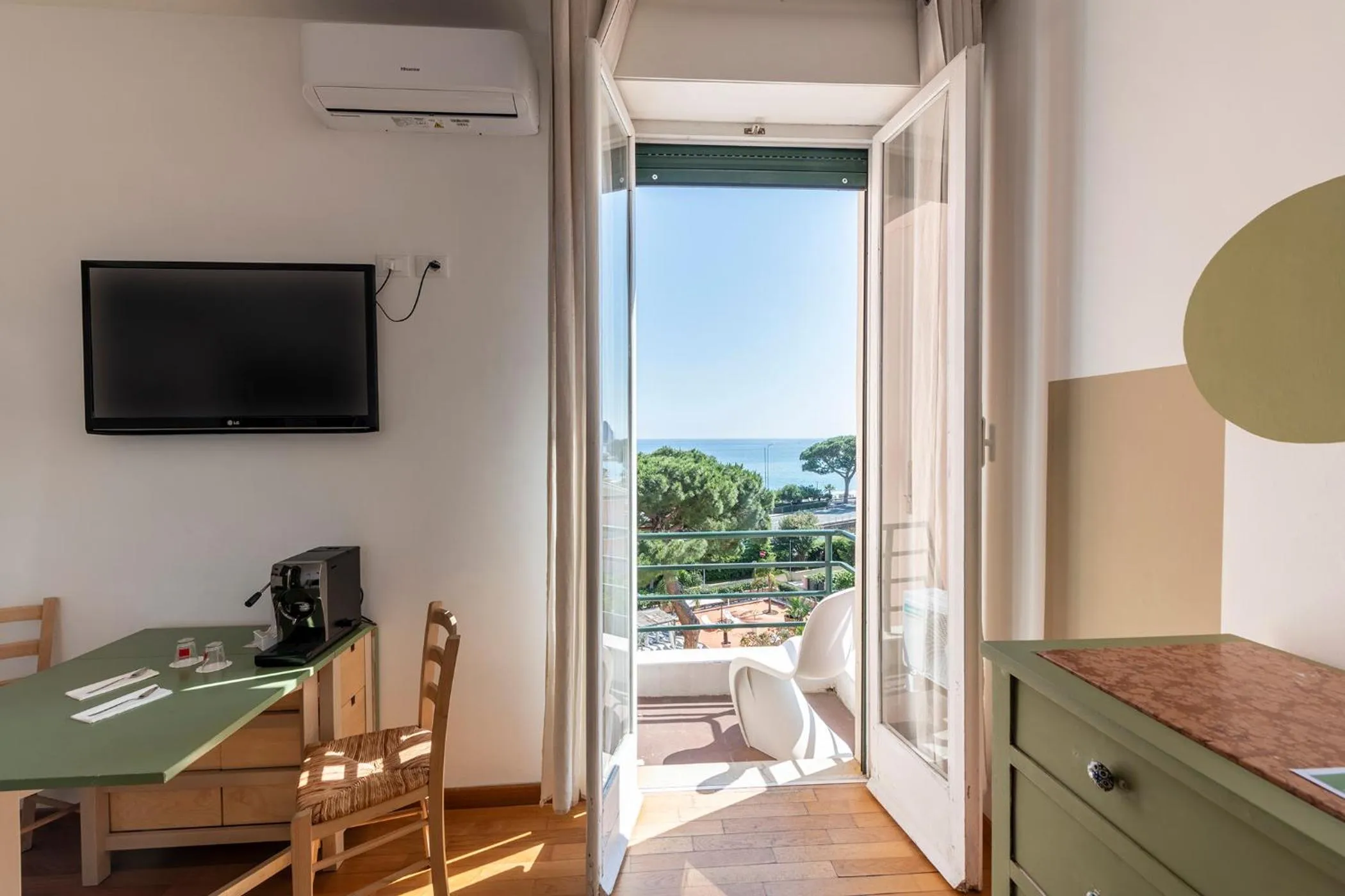 TV and multimedia in Hotel San Michele