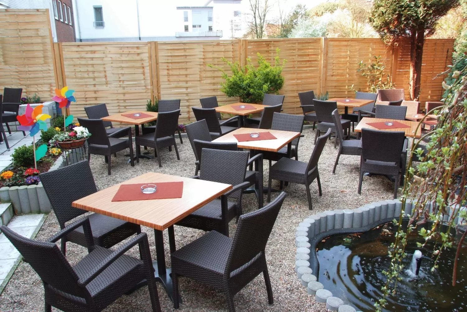 Restaurant/places to eat in Hotel Art Inn Dinslaken