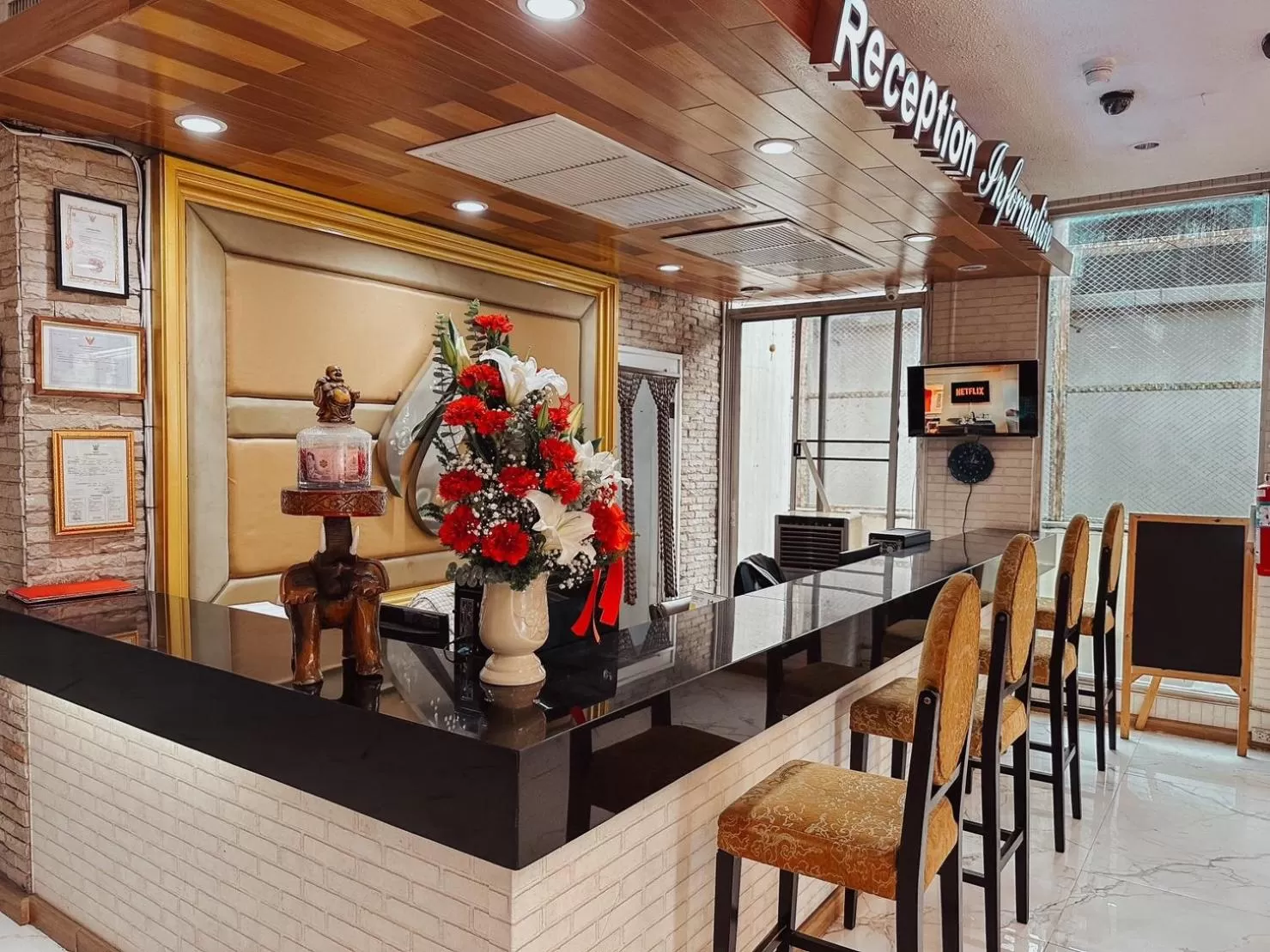 Lobby or reception in Hotel De Khuvieng