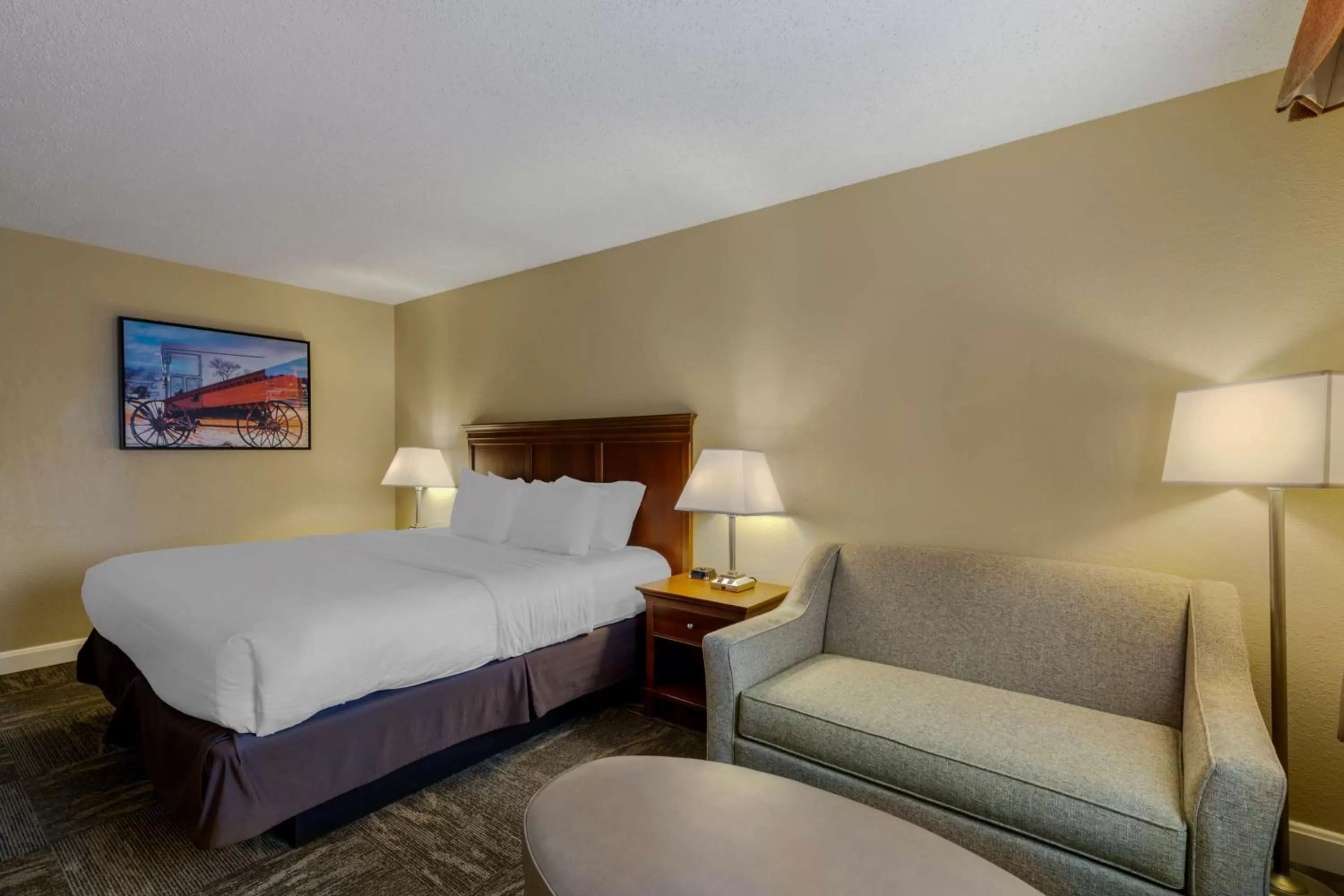 Bedroom, Bed in Best Western Plus Wooster Hotel & Conference Center