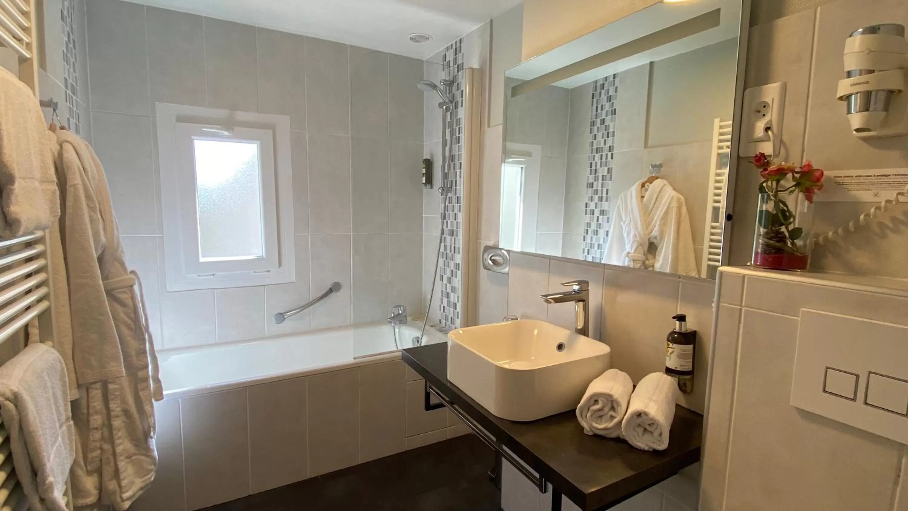 Bathroom in Hotel Bellevue