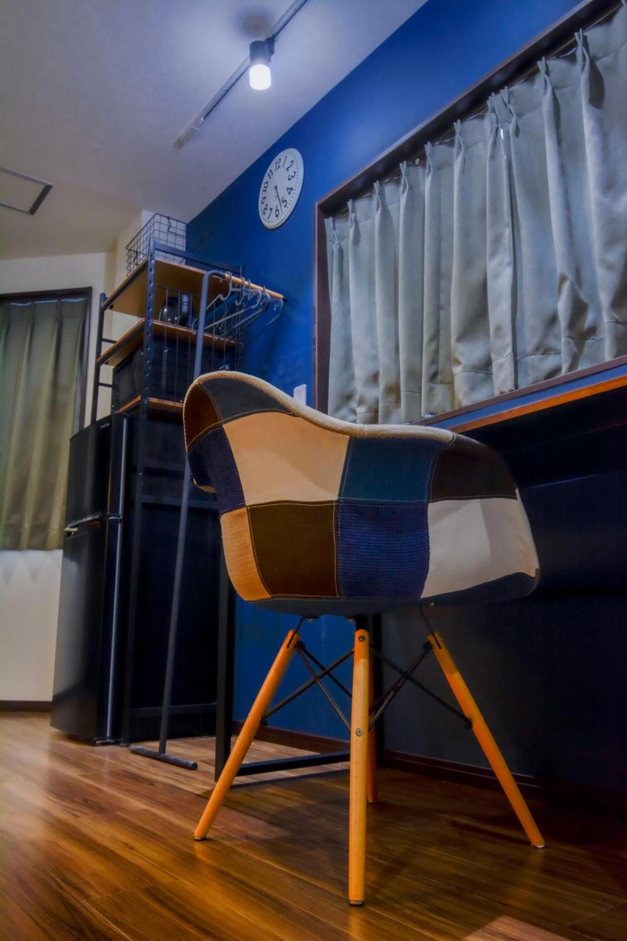 Seating area, Bed in 043AKIHABARA