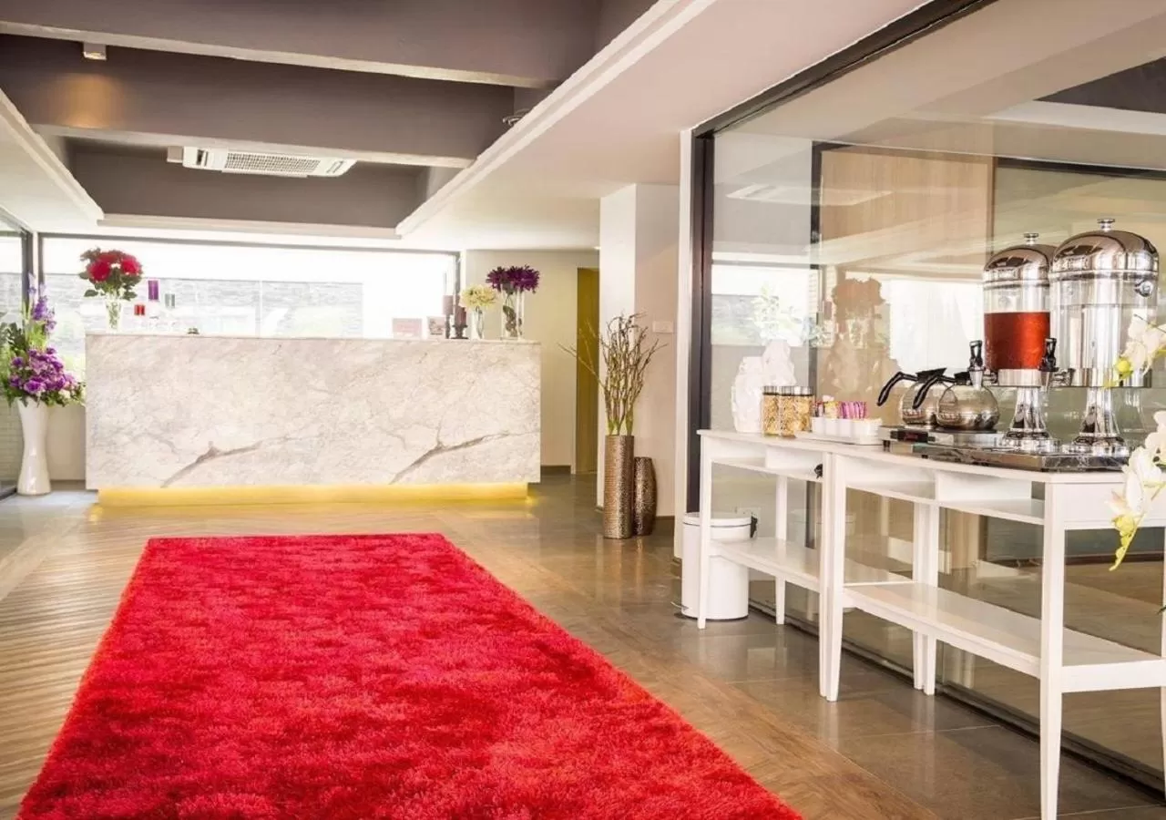 Lobby or reception in Ratchada Point Hotel